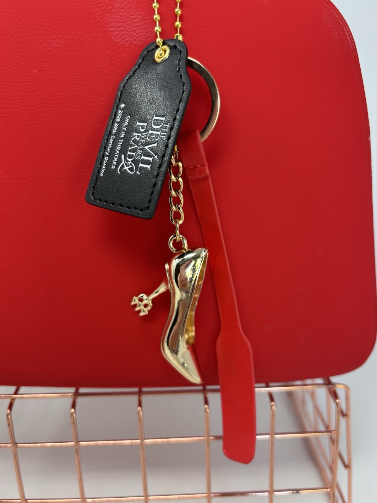 The Devil Wears PRADA Popcorn Purse Bucket With Charms & Blanket Set New