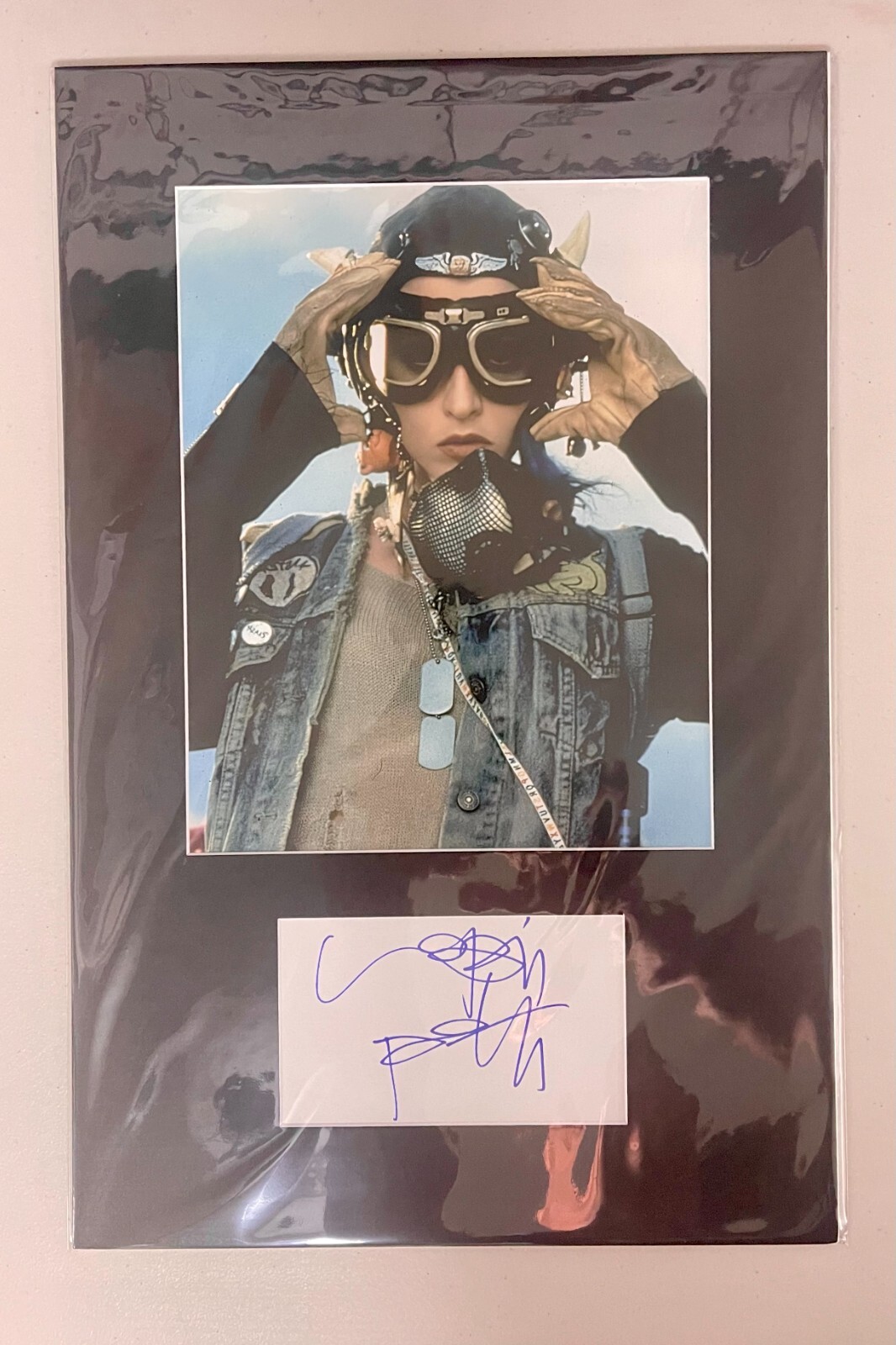 Lori Petty Tank Girl matted signed index card with photo 11×17 #1
