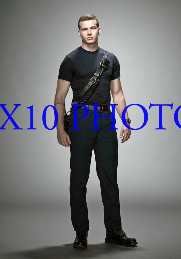 OLIVER STARK #142,LONE STAR,9-1-1,underworld blood wars,mindgamers,8×10 PHOTO