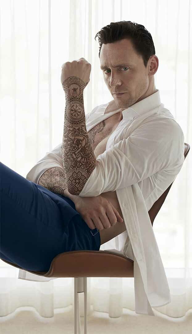 Celebrity Photos Posters Tom Hiddleston Hot abs unbuttoned shirt pose Photo 2378