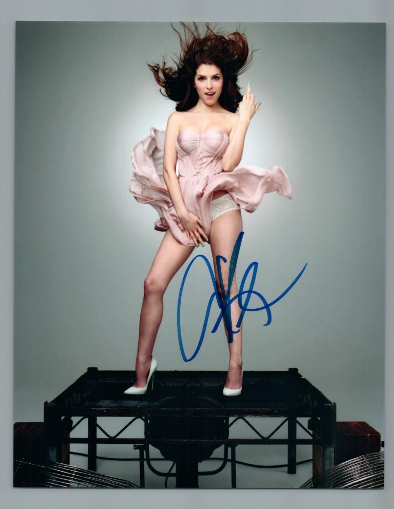 Anna Kendrick signed 8×10 Photo autographed Picture with COA