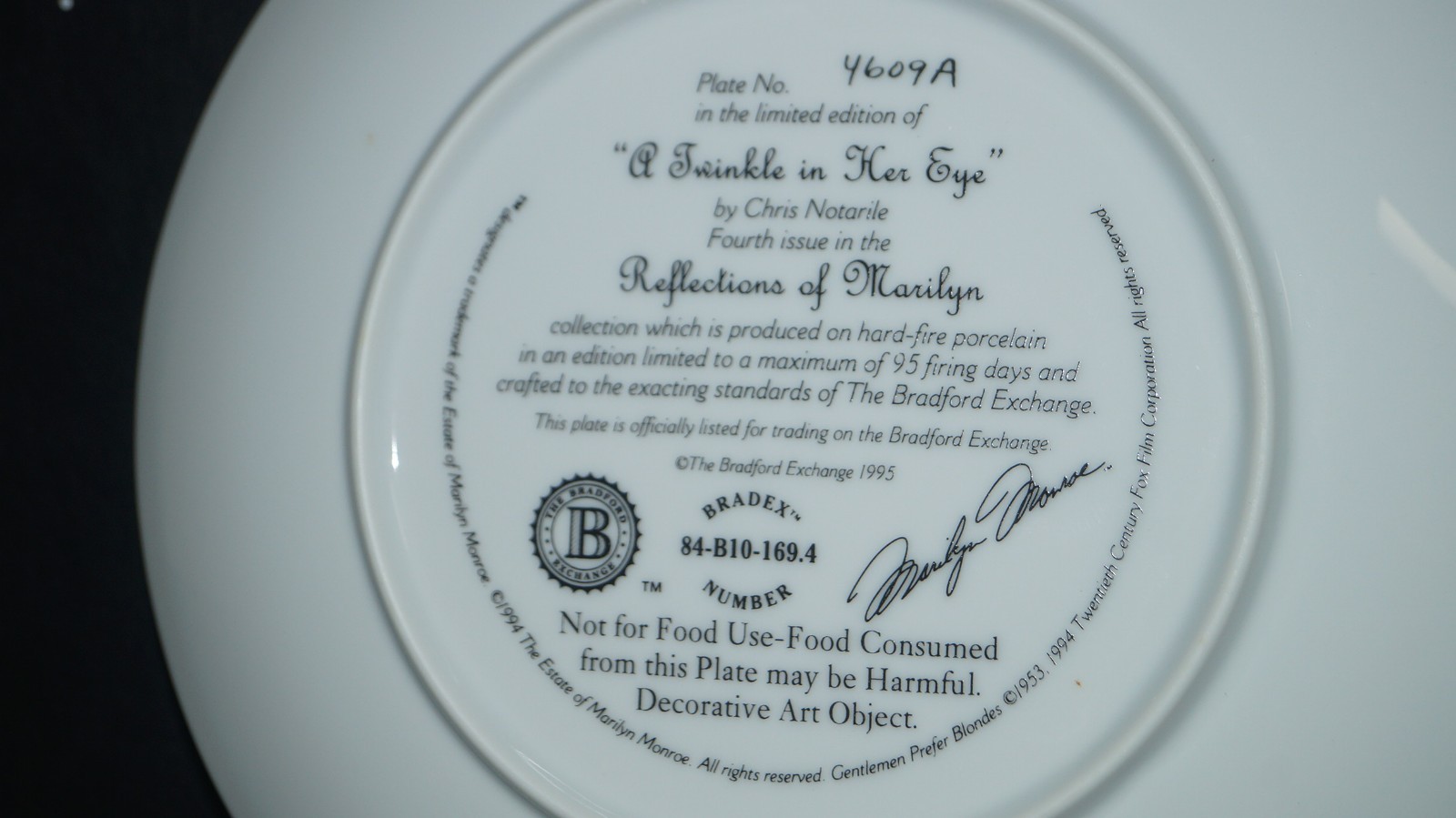MARILYN MONROE “A TWINKLE IN HER EYE” COLLECTOR PLATE by BRADFORD EXCHANGE -NEW!