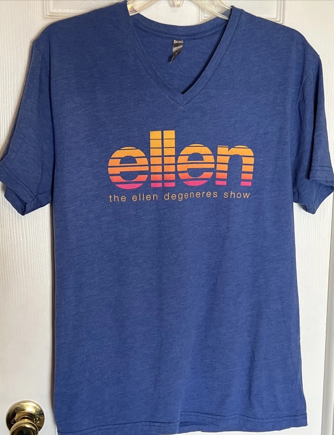 The Ellen Show Country Blue Women’s T-shirt Ellen DeGeneres Size Large V Neck