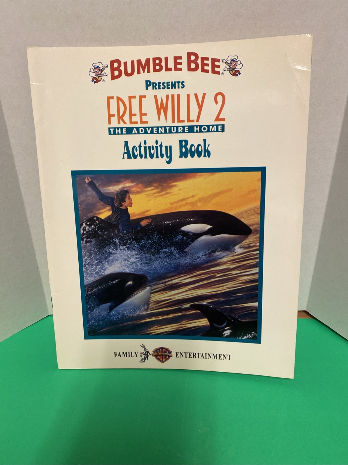 Promotional Bumble Bee presents Free Willy 2 activity book 1995 Warner Bro