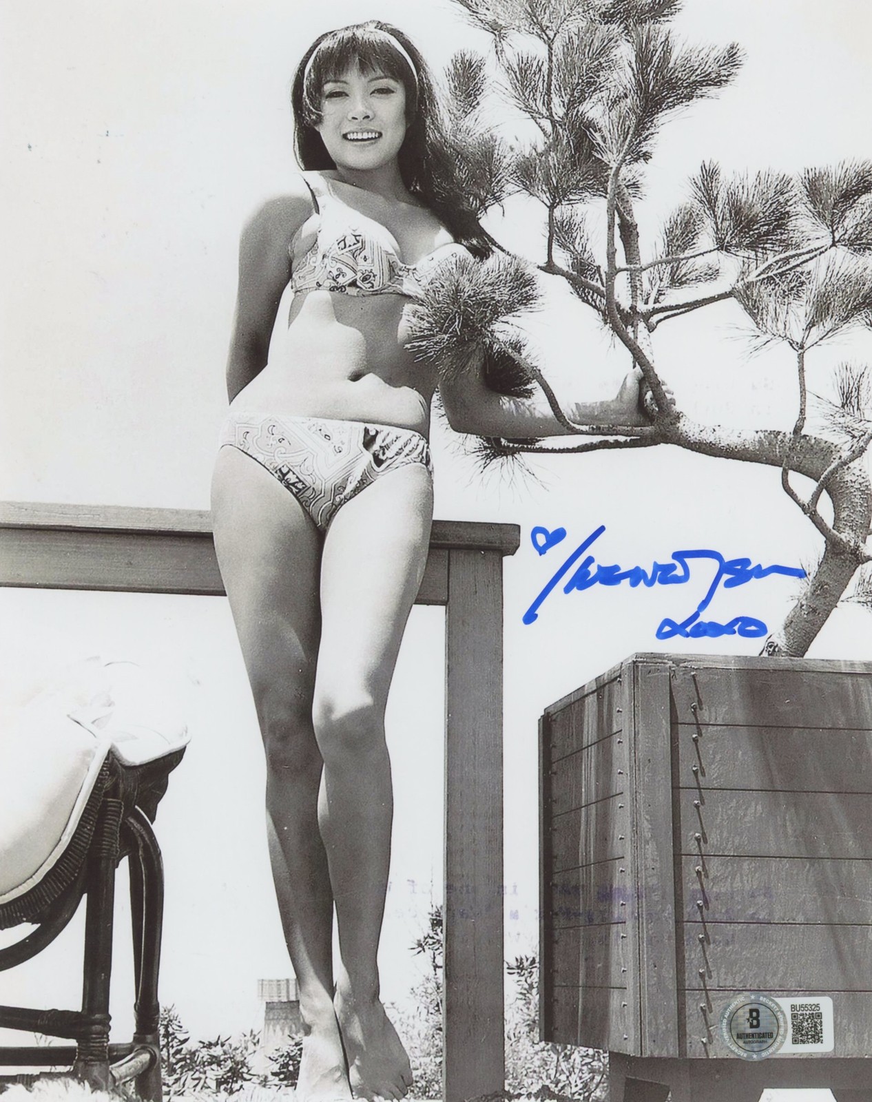 Irene Tsu Paradise, Hawaiian Style “XOXO” Authentic Signed 8×10 Photo BAS 3