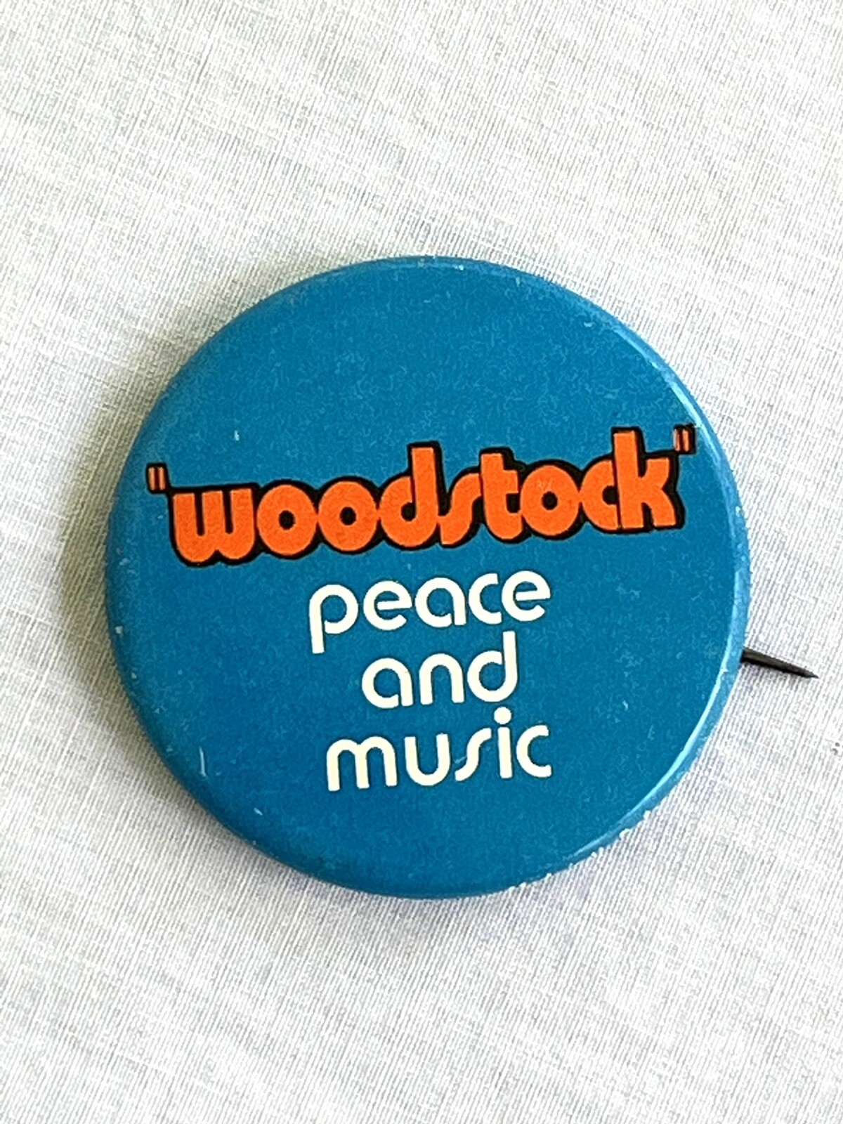WOODSTOCK Concert Original Peace and Music Stickback Button Pin NOS 1969