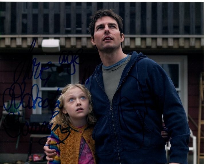 Dakota Fanning & Tom Cruise signed 8×10 War of the Worlds photo COA