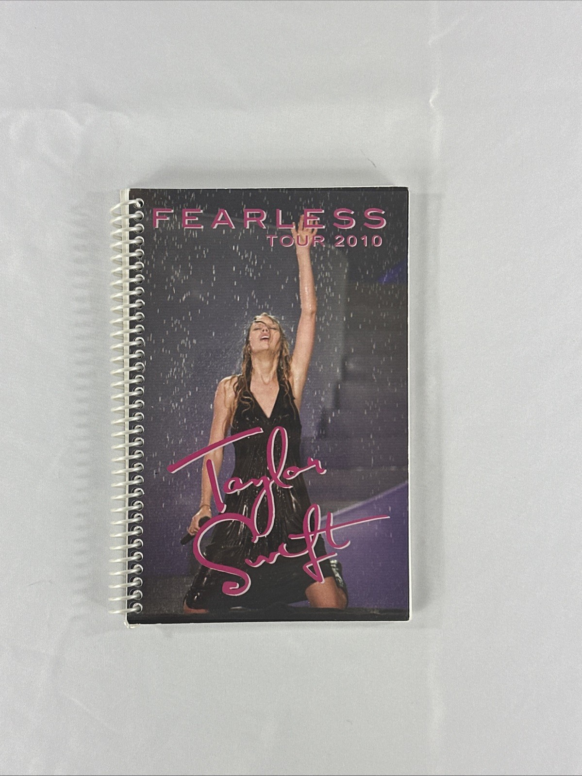 Taylor Swift Fearless Tour 2010 Crew Itinerary Book Official RARE Production