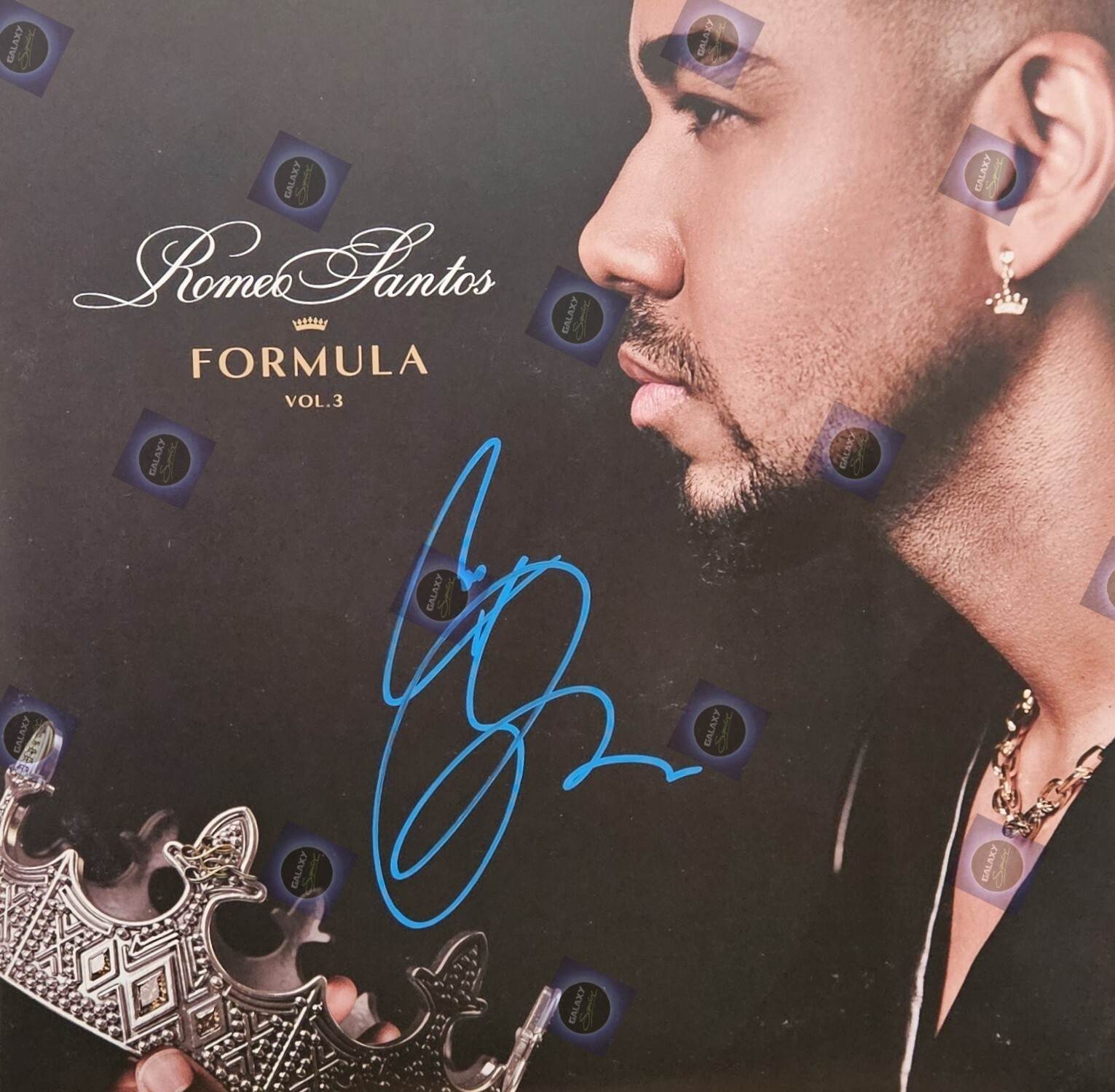 Romeo Santos Signed Fórmula Vol 3 Vinyl Beckett Authenticated