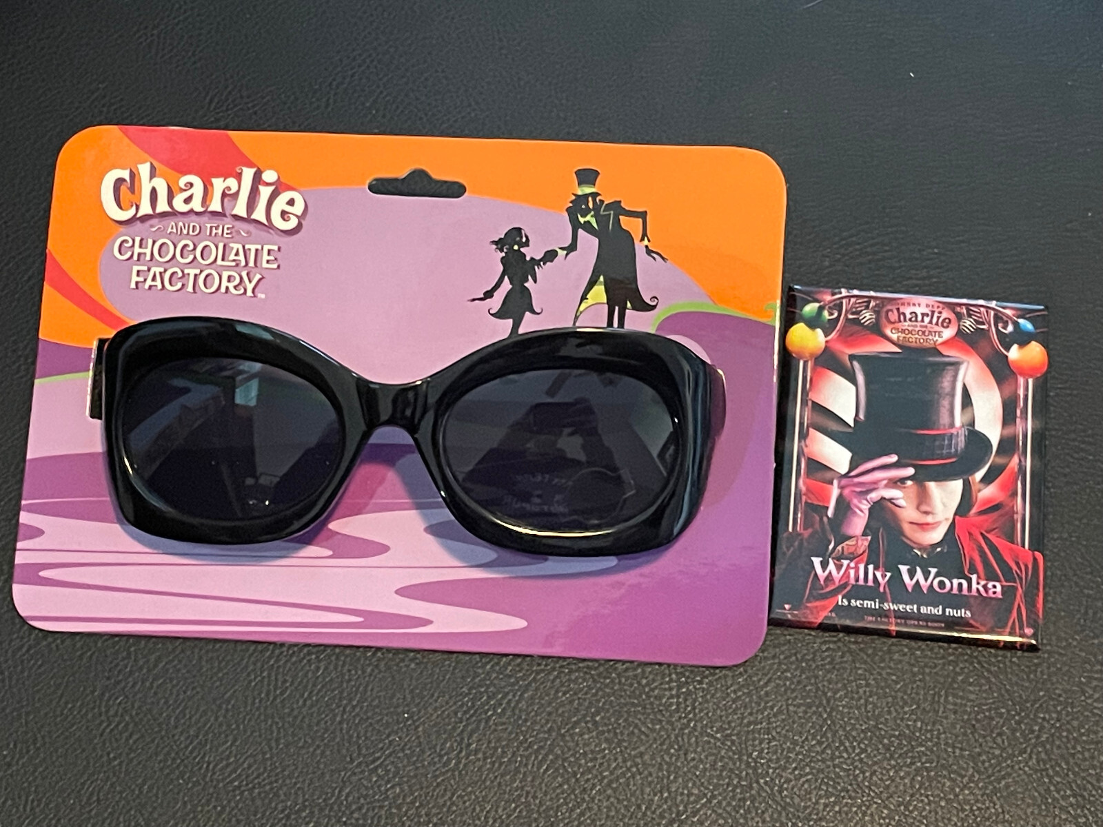 CHARLIE & THE CHOCOLATE FACTORY PROMO WILLY WONKA SUNGLASSES FRIDGE MAGNET SDCC