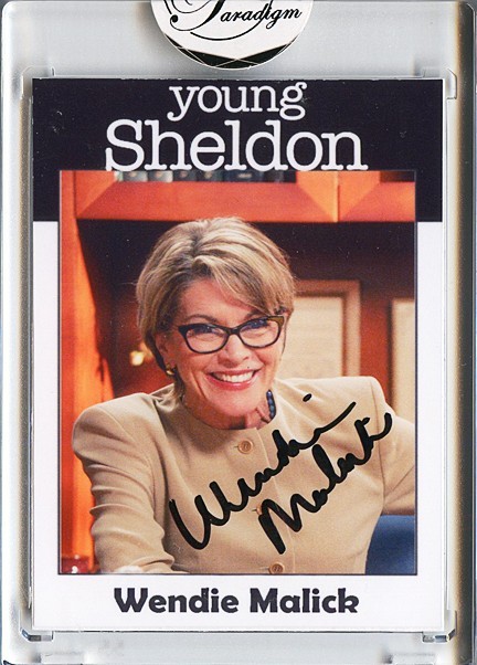 YOUNG SHELDON -WENDIE MALICK- Signed/Autograph/Auto Certified TV Trading Card