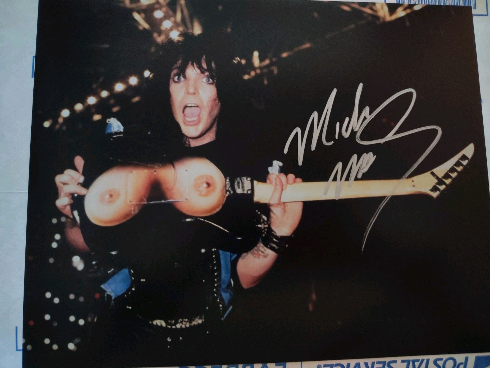 Motley Crue Mick Mars Signed 8×10 Live Photo Rare
