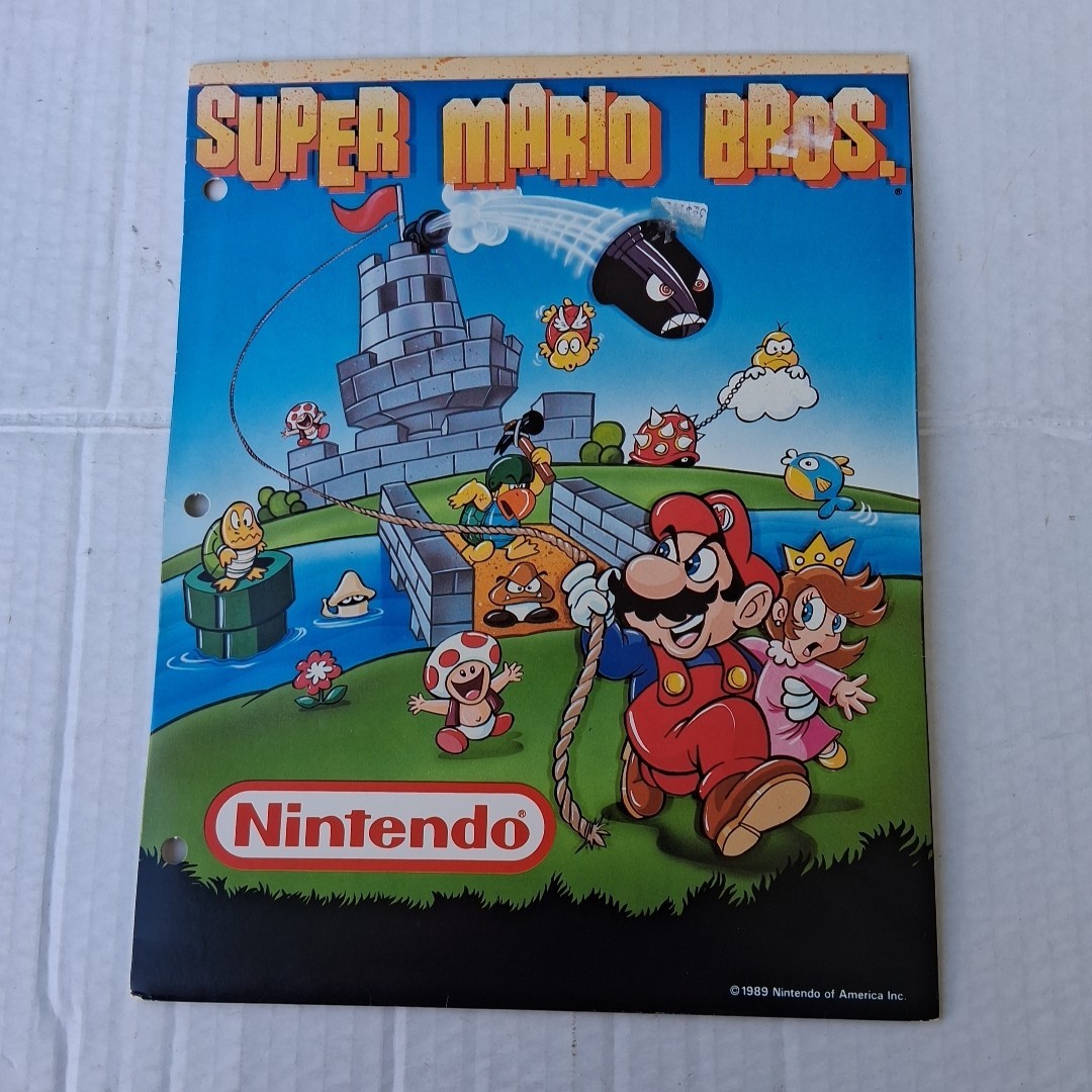Rare 1989 Vintage Nintendo Super Mario Bros 3 Hole Folder Collectible HTF USA