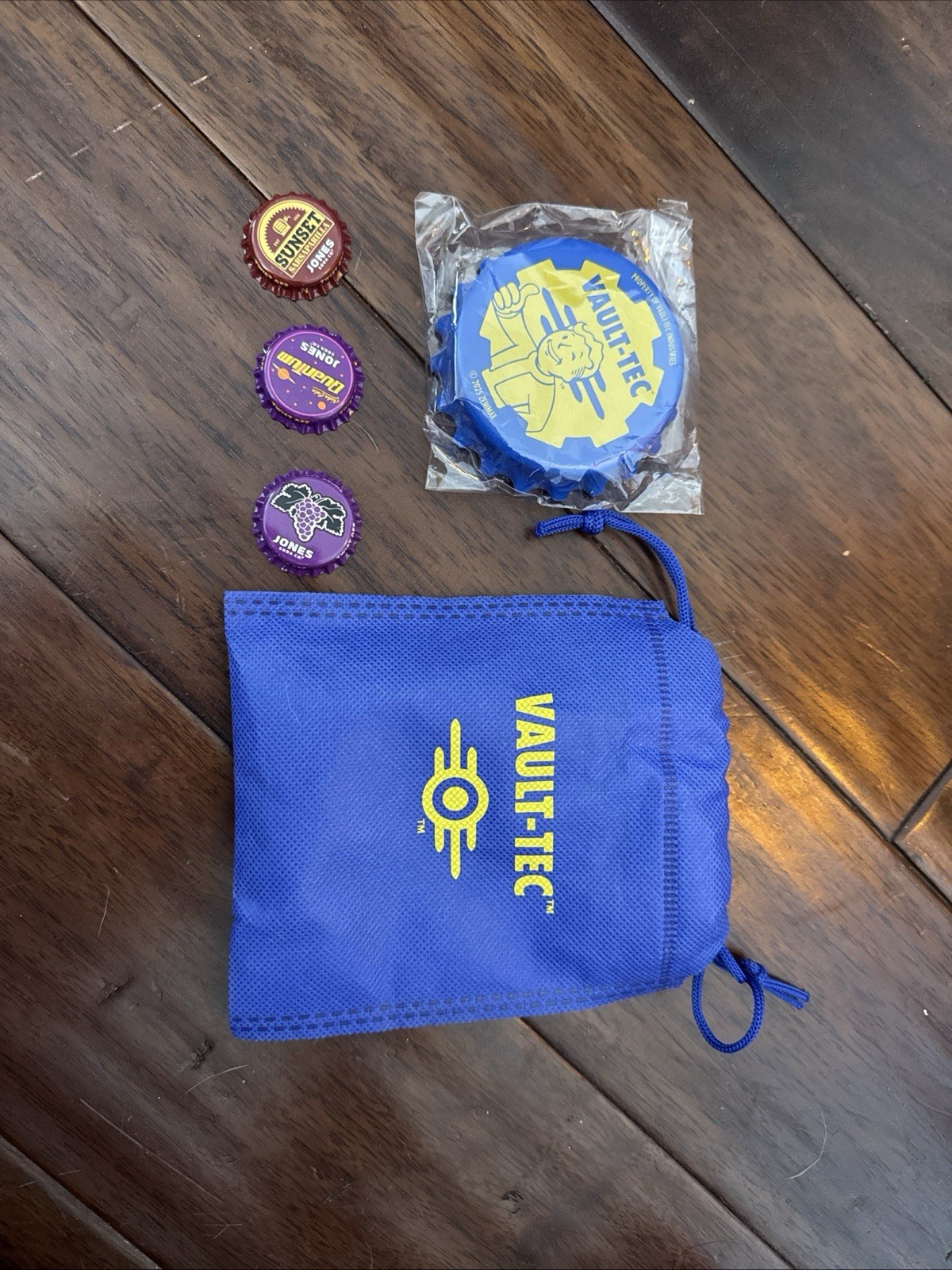 Vault-Tec Fallout Vault Boy Bottle Caps Set w/ Drawstring Pouch & Badge