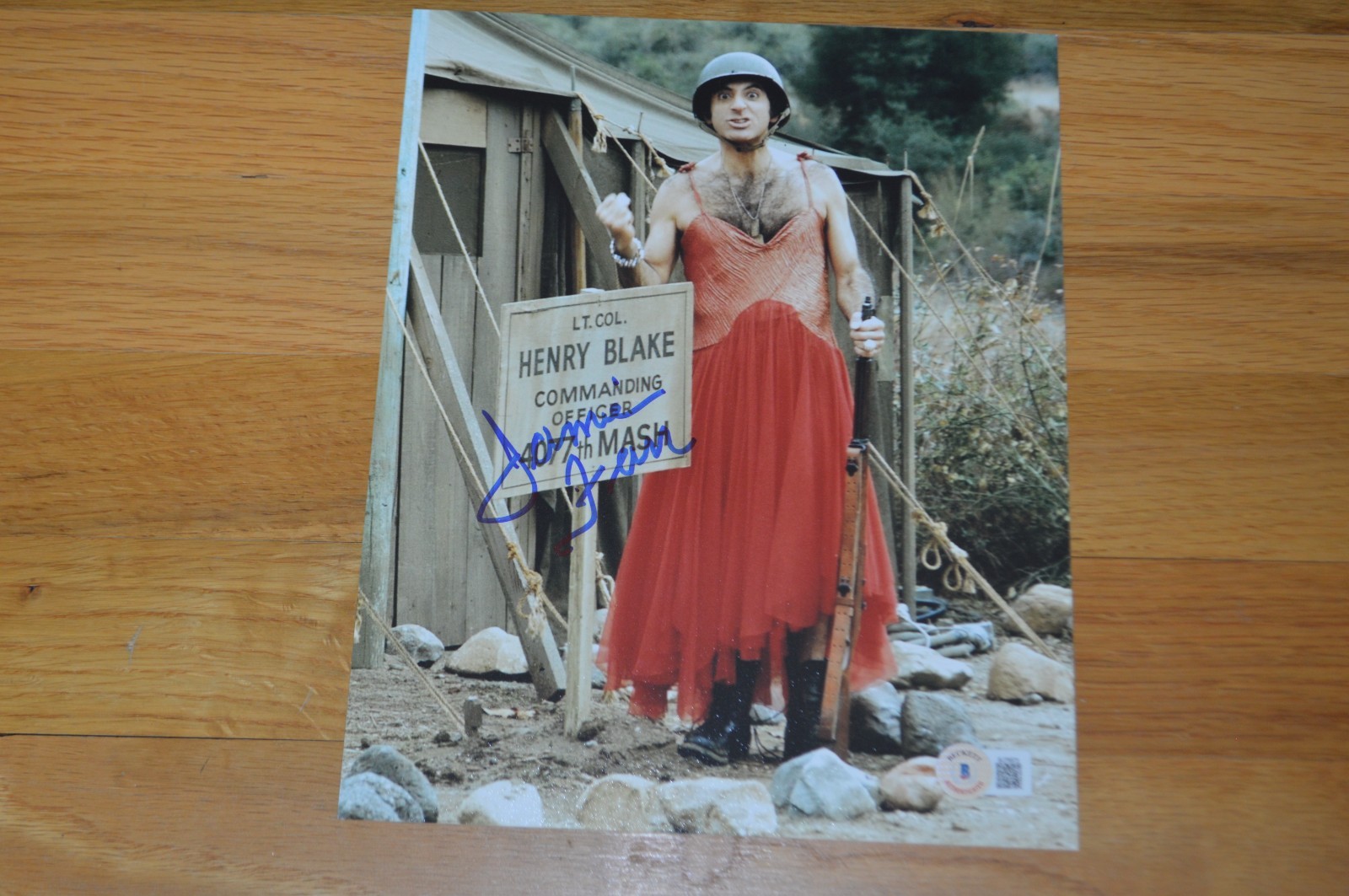Jamie Farr Autographed M*A*S*H 8×10 Color Photo with Beckett Hologram