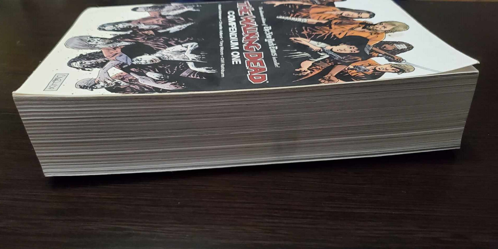 The Walking Dead Comic Book With Autographs, ERROR PRINT Variant Compendium, TWD