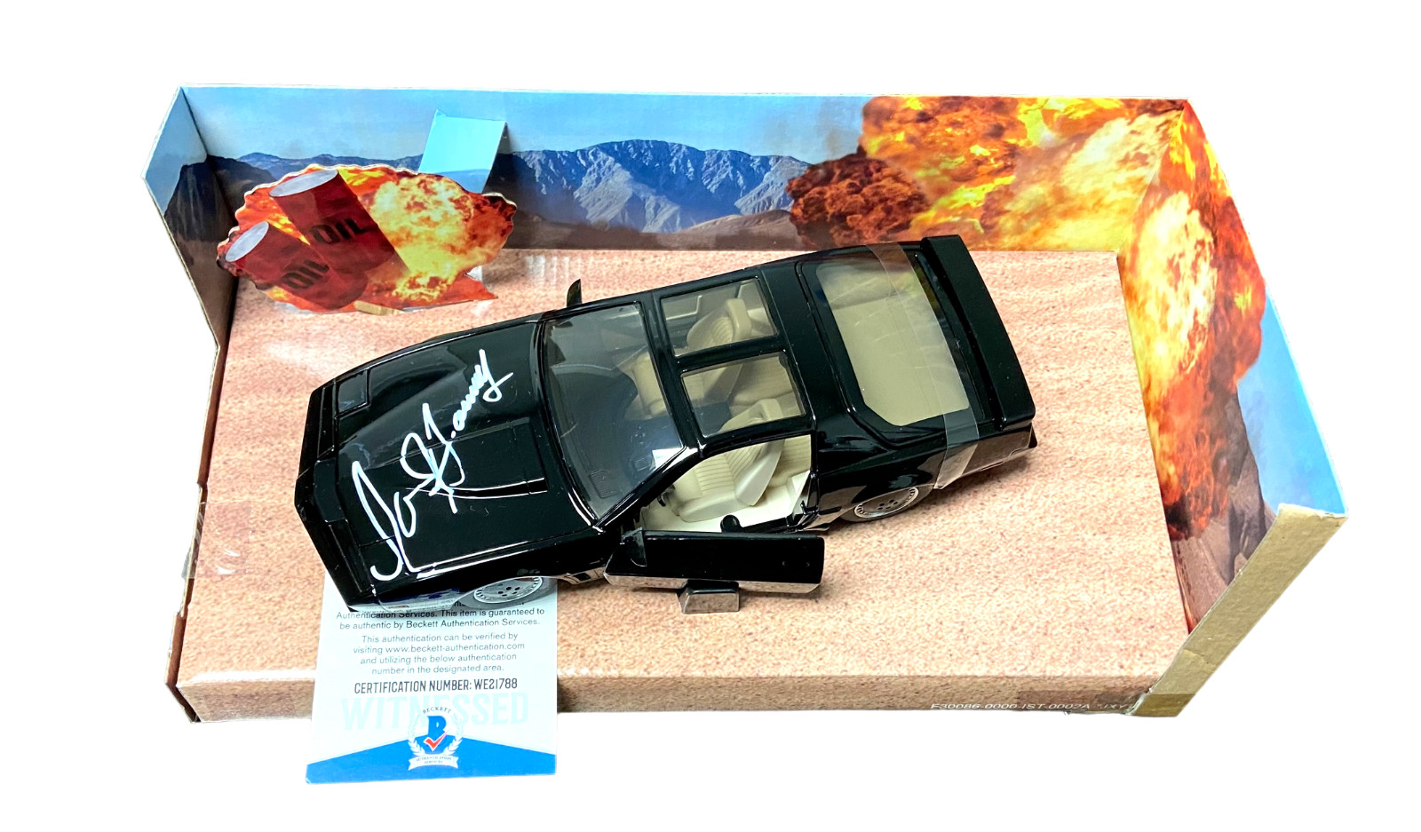 DAVID HASSELHOFF SIGNED AUTOGRAPH KITT 1:24 DIECAST CAR KNIGHT RIDER BECKETT