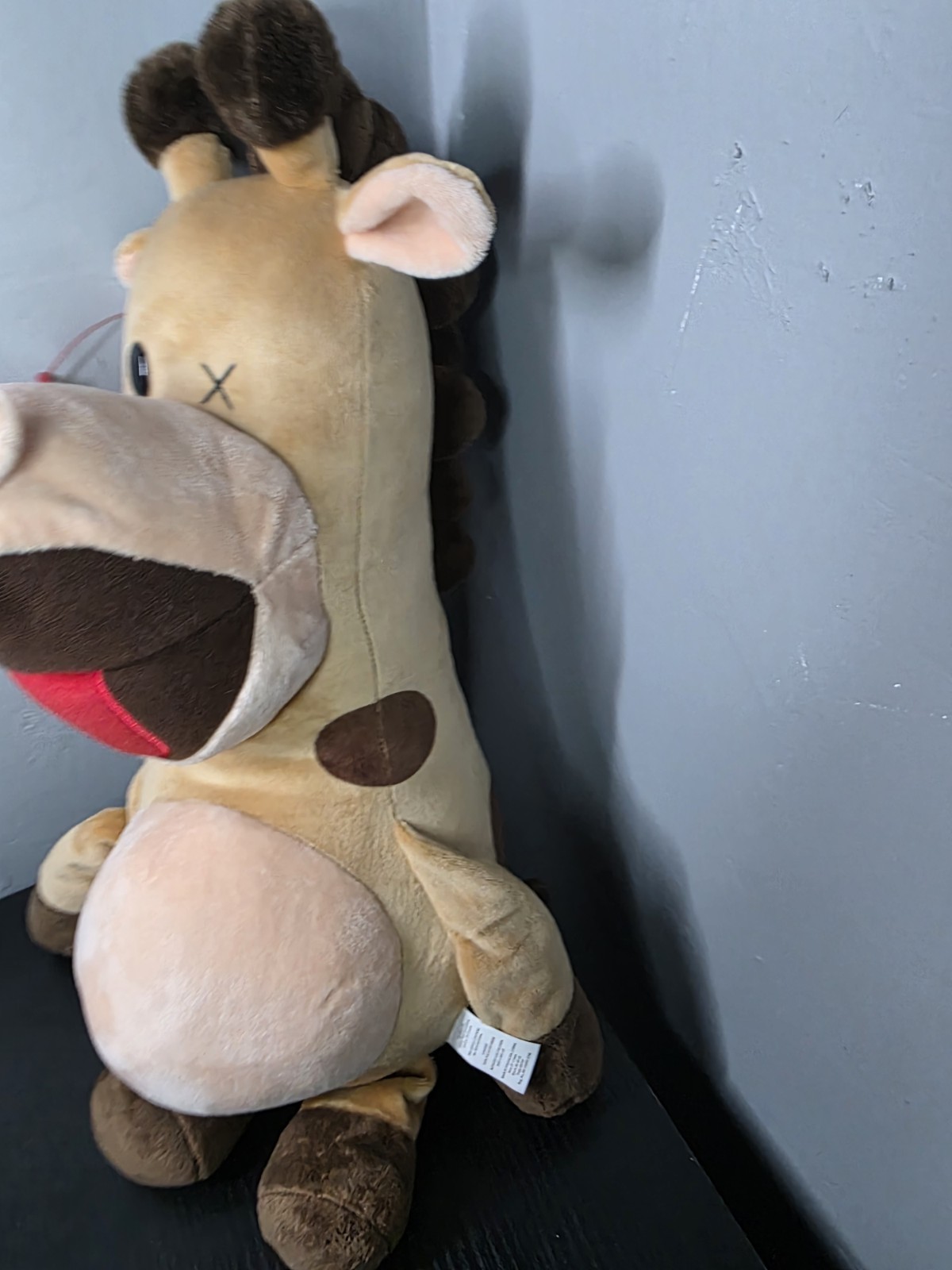 NETFLIX IN YOUR DREAMS RARE BALONEY TONY STUFFED PROMO PLUSH PROMOTIONAL