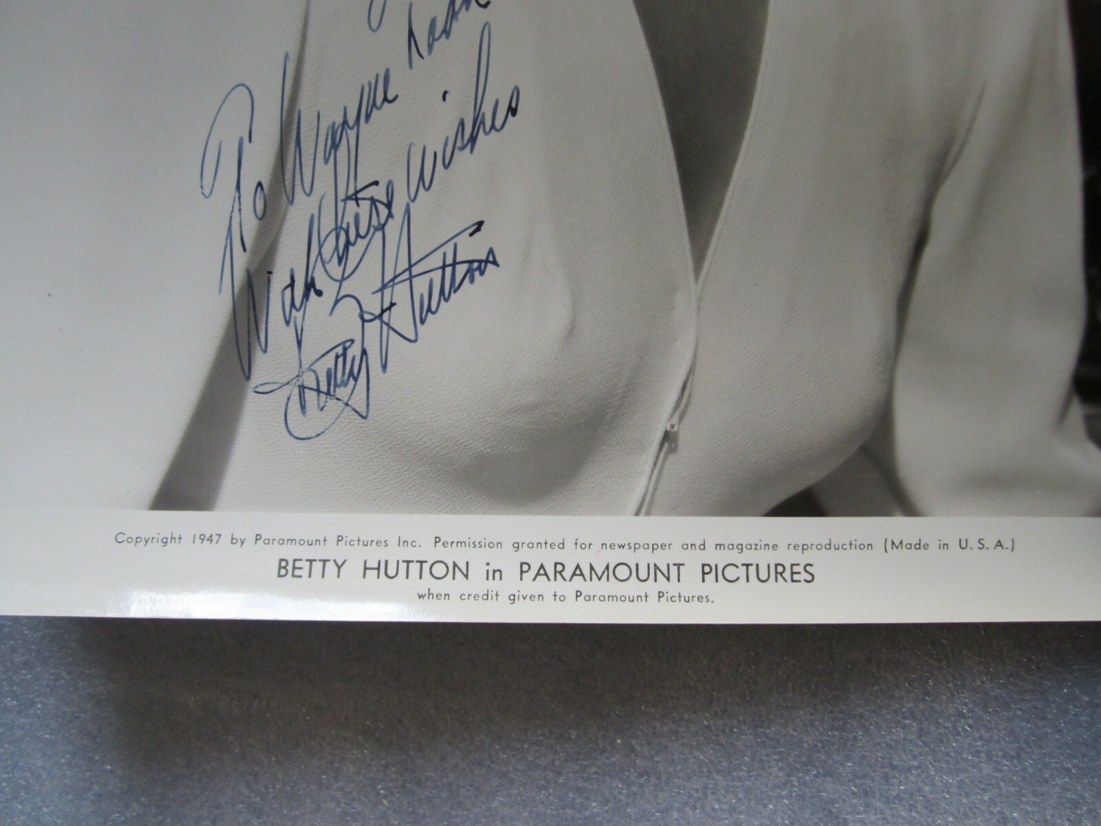 AUTHENTIC ORIGINAL BETTY HUTTON (1921-2007) ACTRESS AUTOGRAPHED PHOTO 10”x 8”