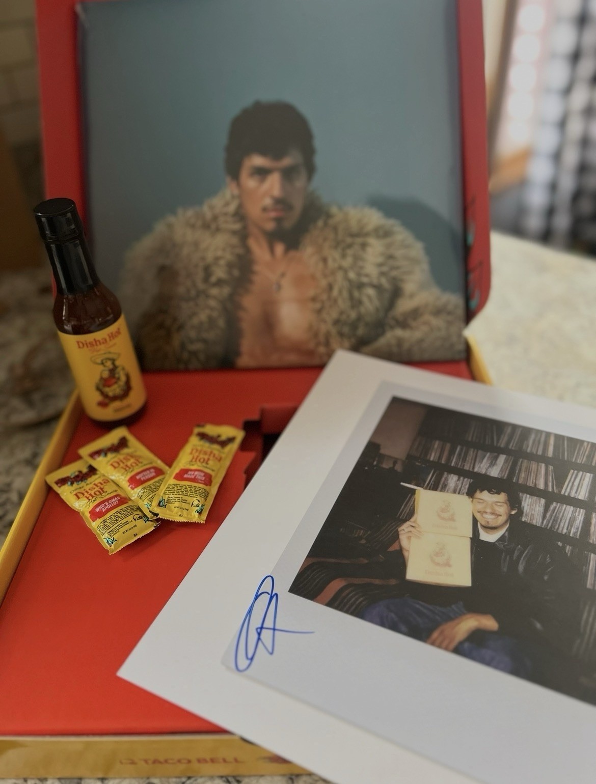 Omar Apollo Signed Photograph/Print in Disha Hot Box Set – Music Autograph