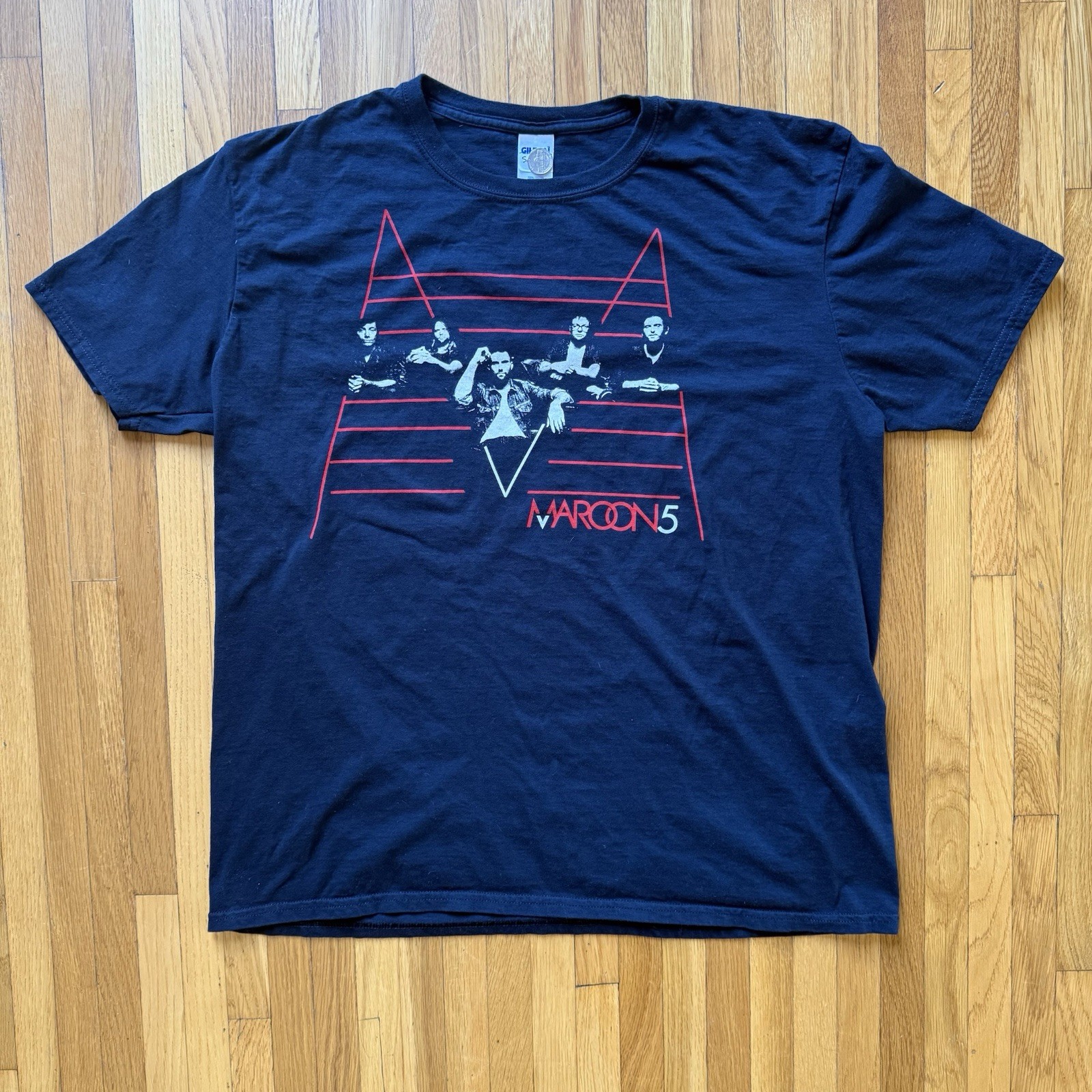 Maroon 5 2011 Tour T-Shirt Gildan Softstyle XL black Rock & Pop Music 22×28
