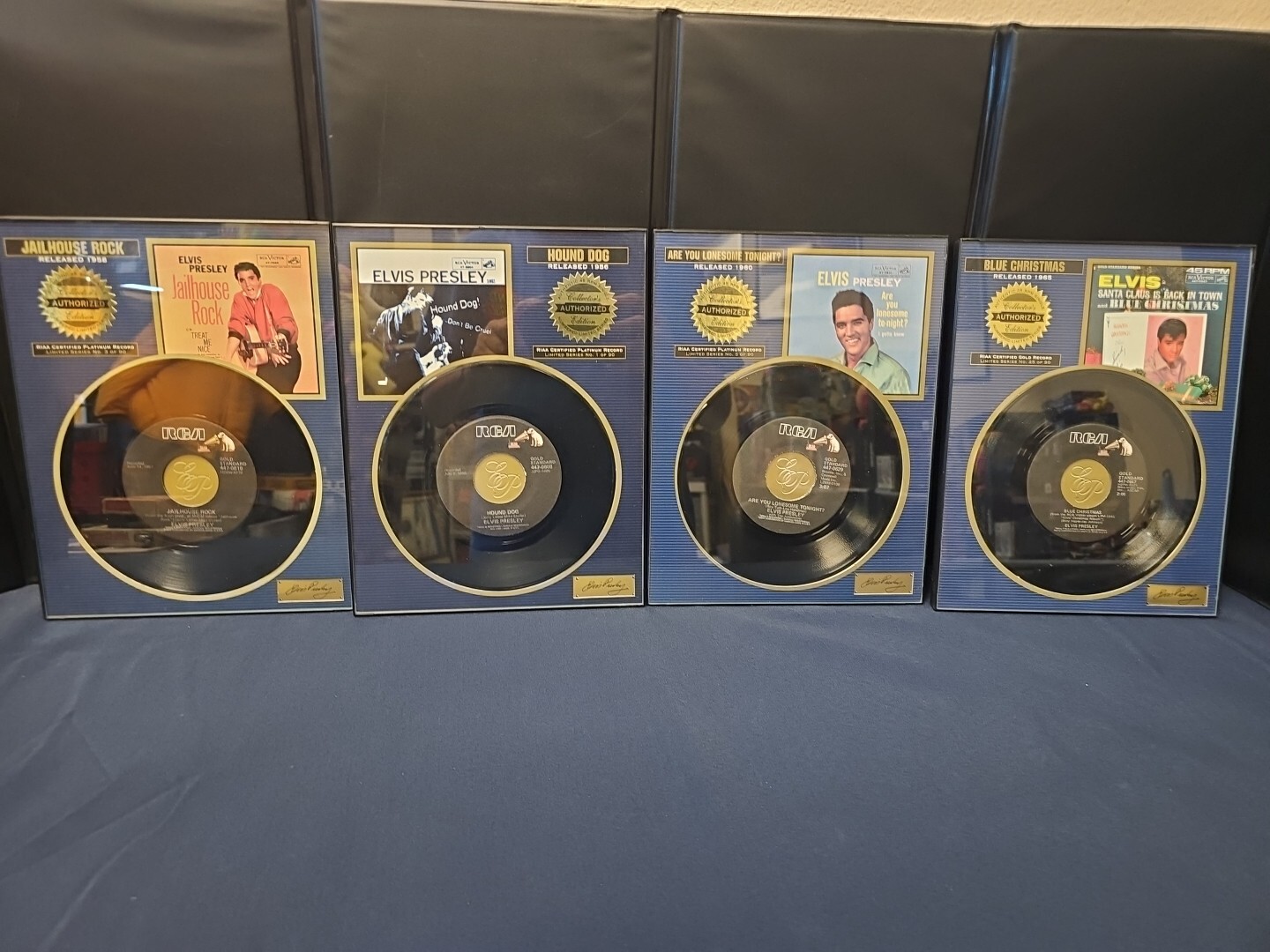 4 ELVIS PRESLEY 45’s VINYL RECORD 1997 Platinum Plaques KRB MUSIC HOUND DOG +