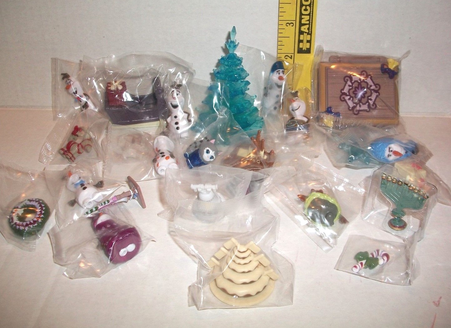 MINIATURE WALT DISNEY CE NEW FROZEN OLAF OTHERS CAKE TOPPER FIGURES PLAY LOT 25