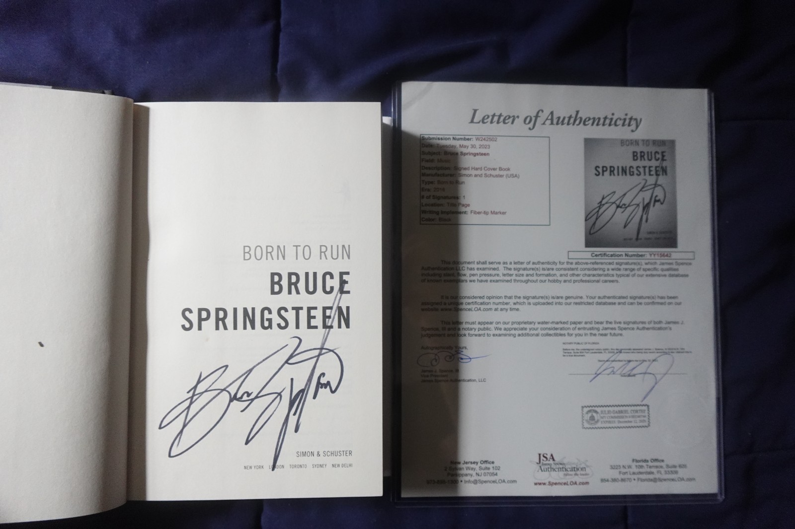 Bruce Springsteen Singer Songwriter Autographed “Born To Run” Book JSA Letter