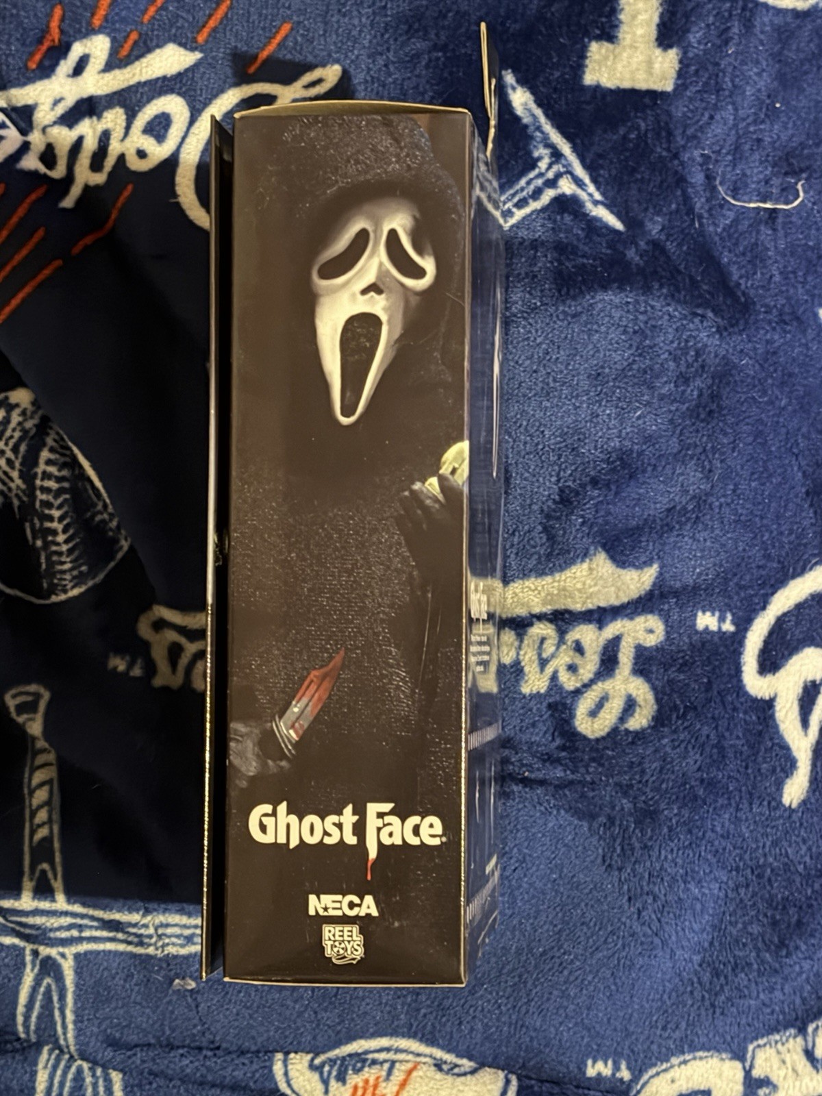 Neca Ghostface Ultimate Signed Matthew Lillard, Skeet Ulrich, Roger Jackson