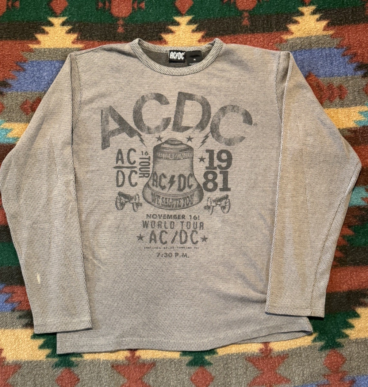 AC/DC 2012 World Tour Nov 16 1981 Shirt Size XL gray longsleeve thermal Y2K