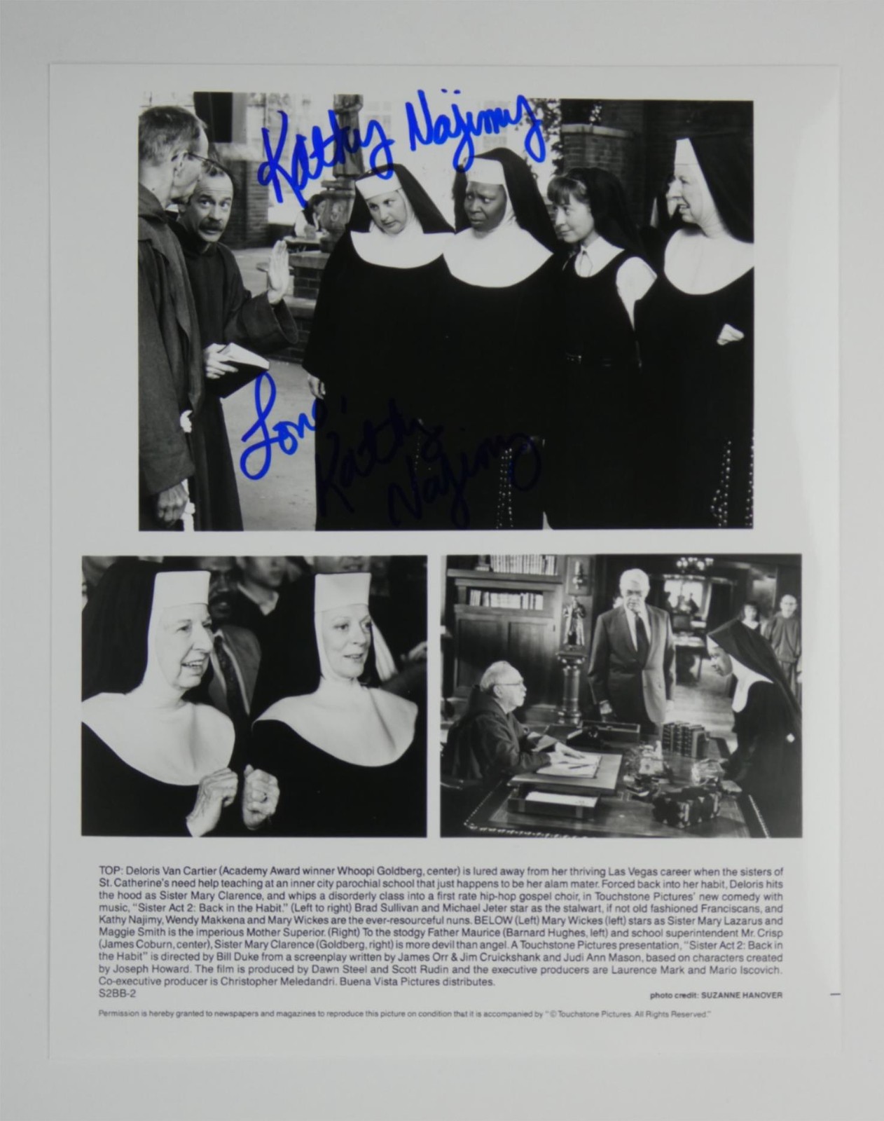 Kathy Najimy Signed B&W 8×10 Promo Photo Sister Act 2 Back In The Habit 2 Sigs
