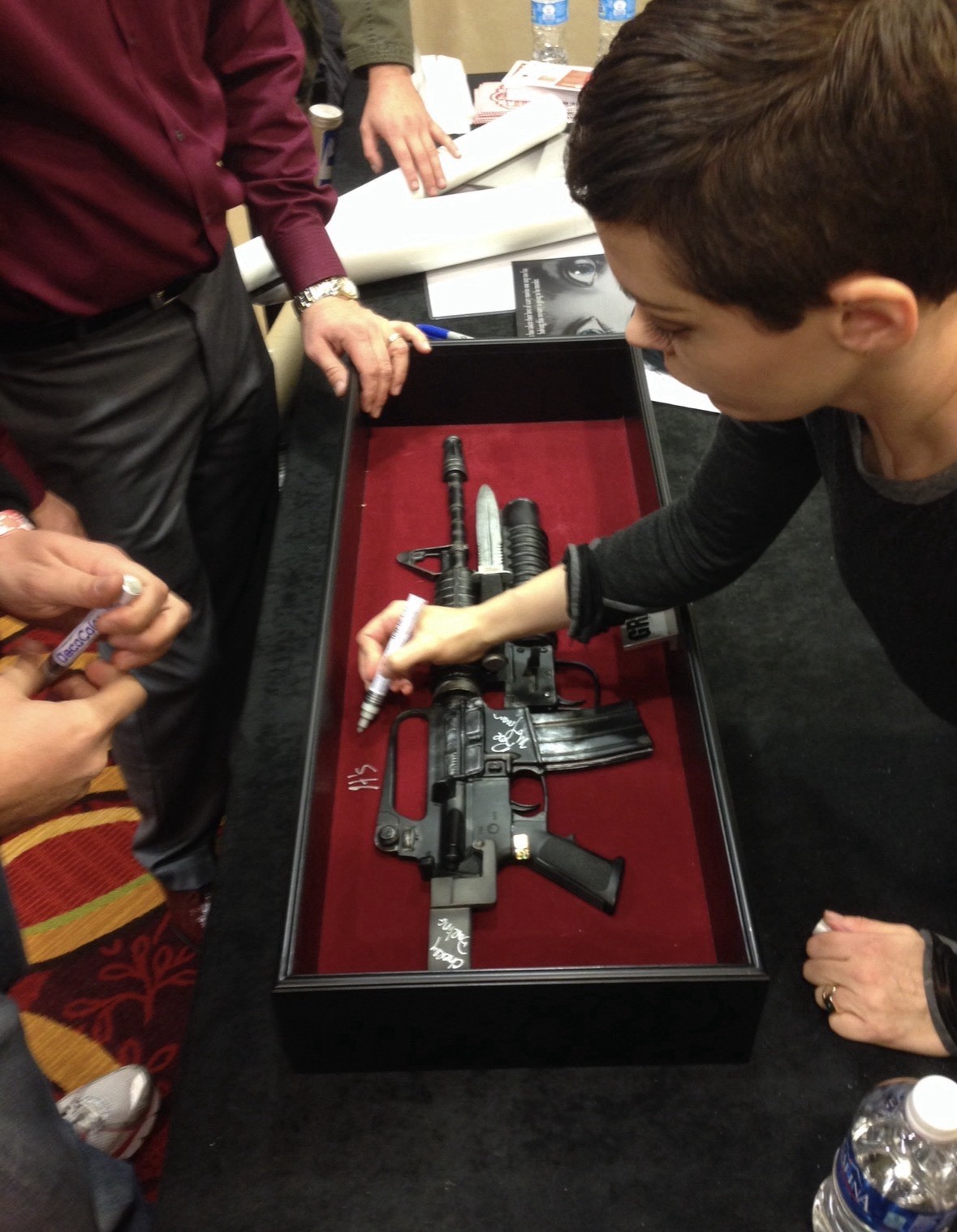 NECA Grindhouse Planet Terror Cherry’s Gun Replica Signed Rose McGowan JSA COA