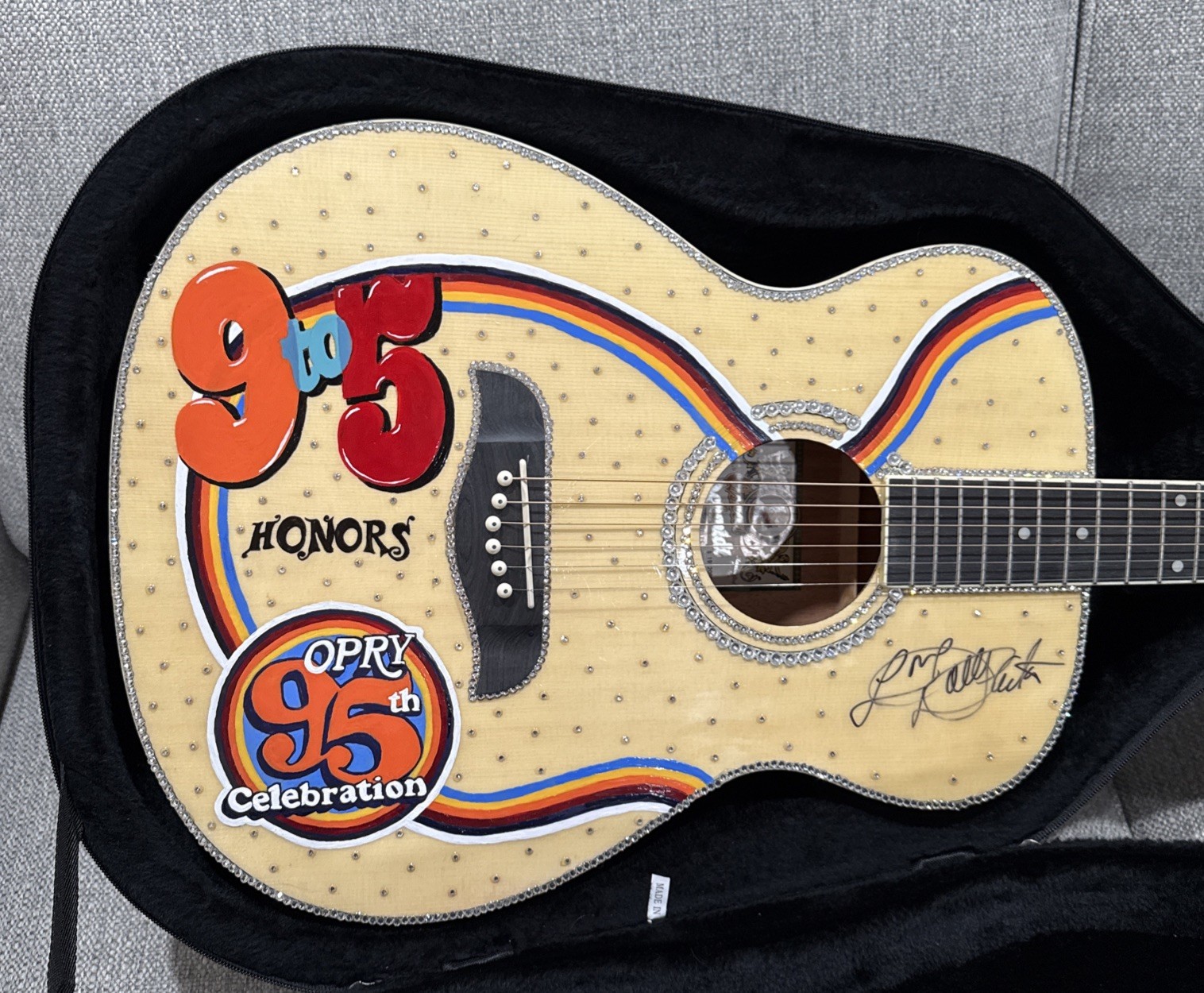 DOLLY PARTON Signed Autograph Grand Opry Guitar Full Signature JSA COA 9 To 5