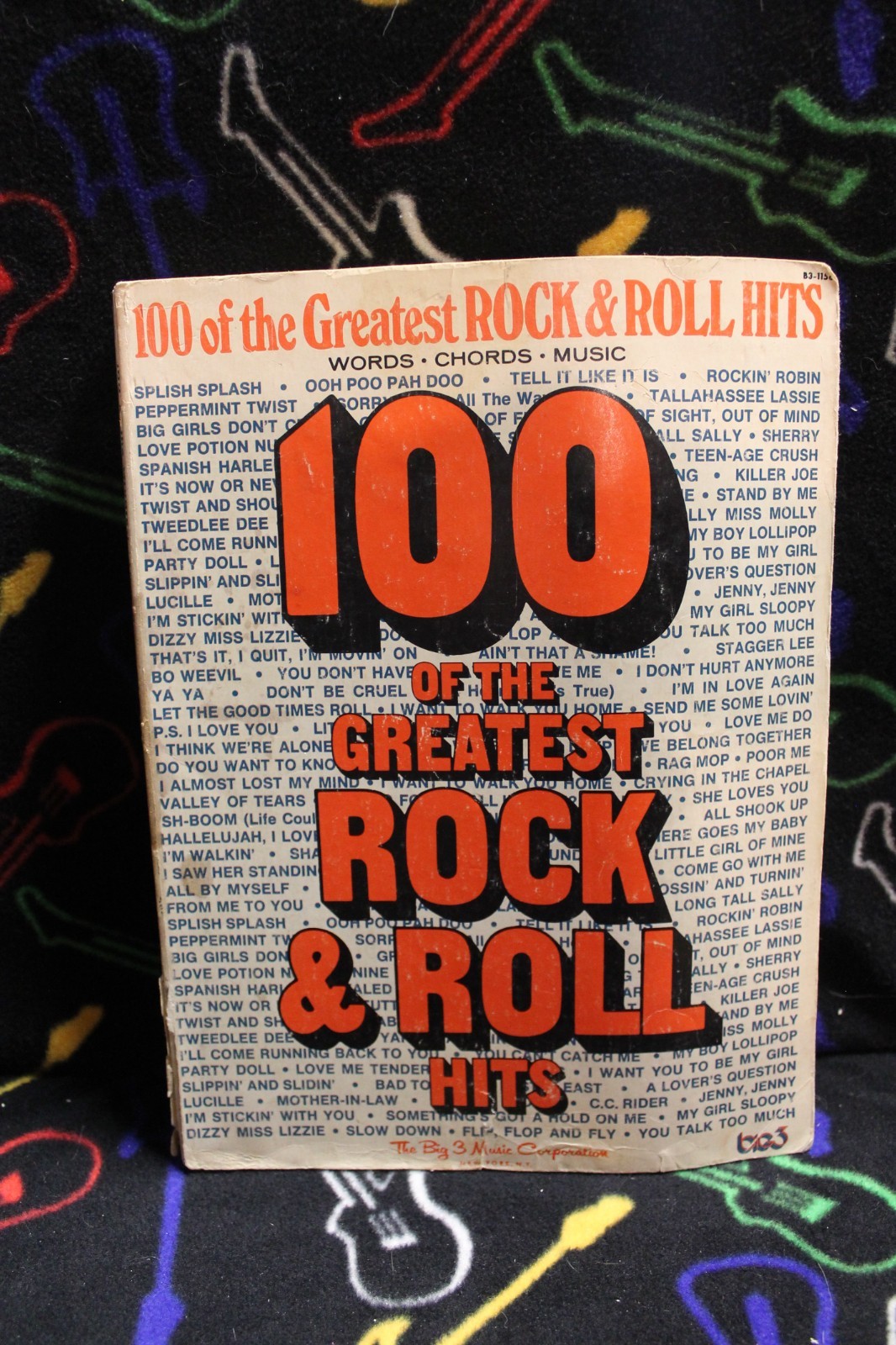 100 OF THE GREATEST ROCK & ROLL HITS History PHOTOS Sheet Music SONG BOOK 256 Pg