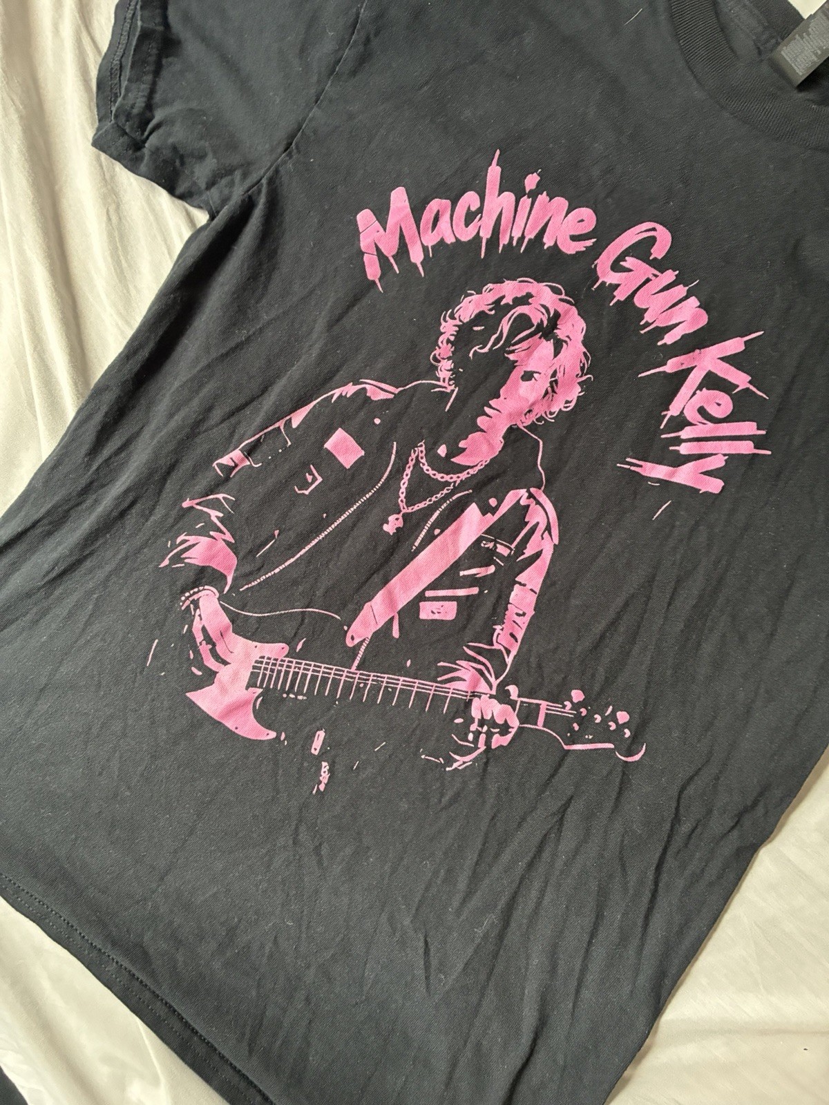 Machine Gun Kelly Black Graphic T-Shirt Pink Print Rap & Hip Hop Size S