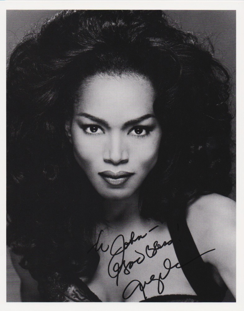 ANGELA BASSETT hand-signed FANTASTIC B/W 8×10 PORTRAIT authentic w/ UACC RD COA