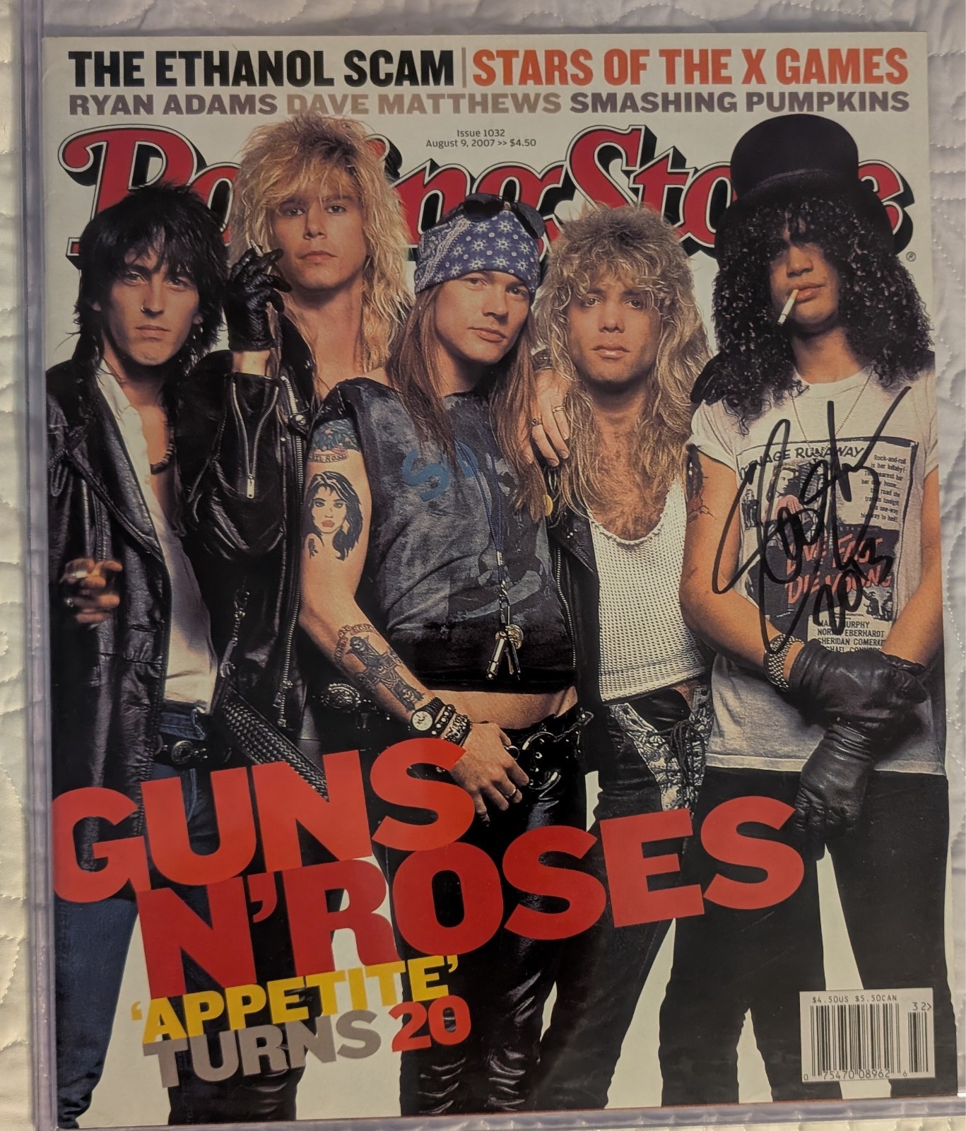 SLASH signed autograph ‘ Rolling Stone Magazine ‘ (full magazine)