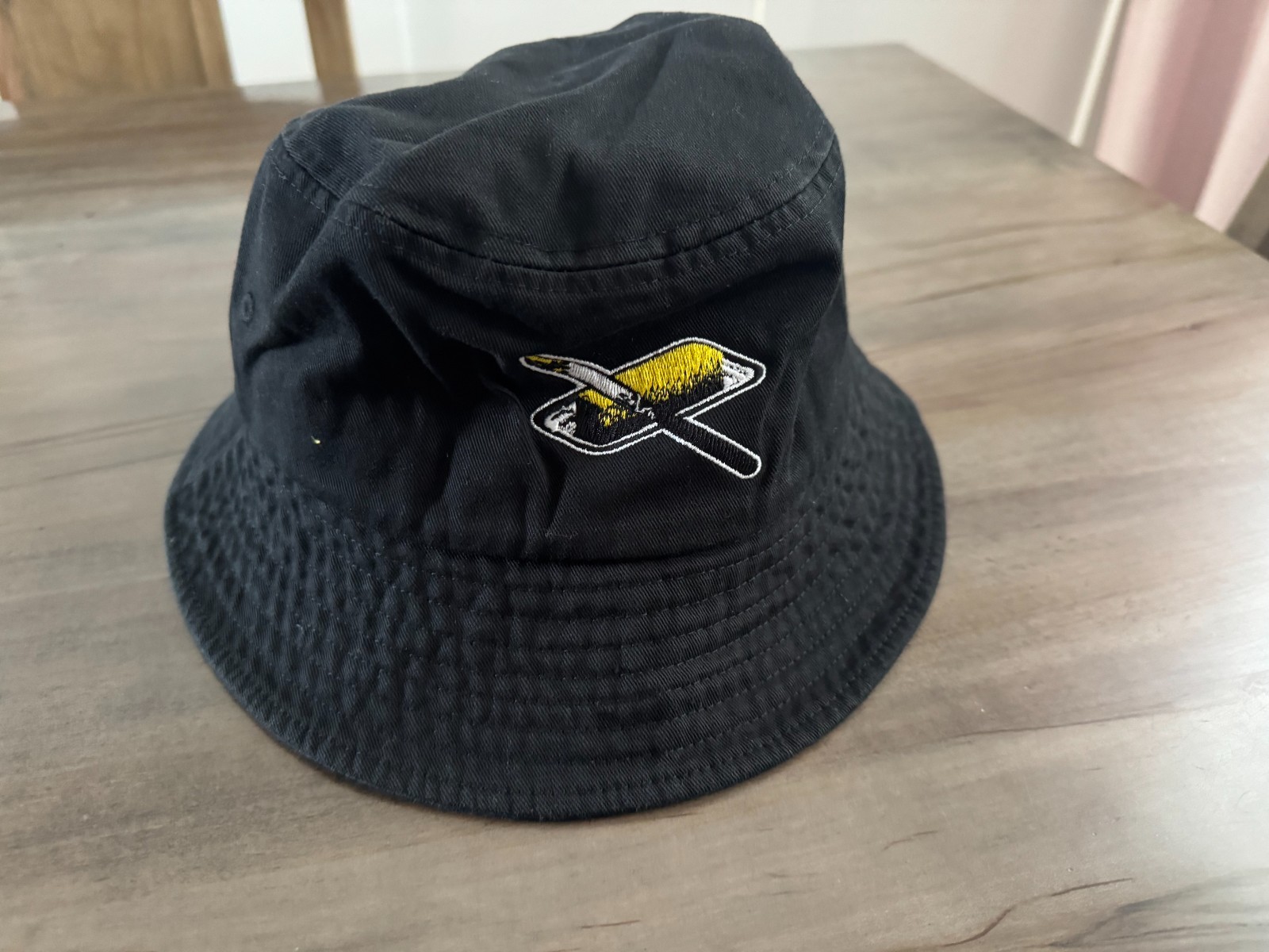 Counting Crows 2025 Tour VIP Merch Pack – Picks – Hat – Playing Cards – Tote Bag