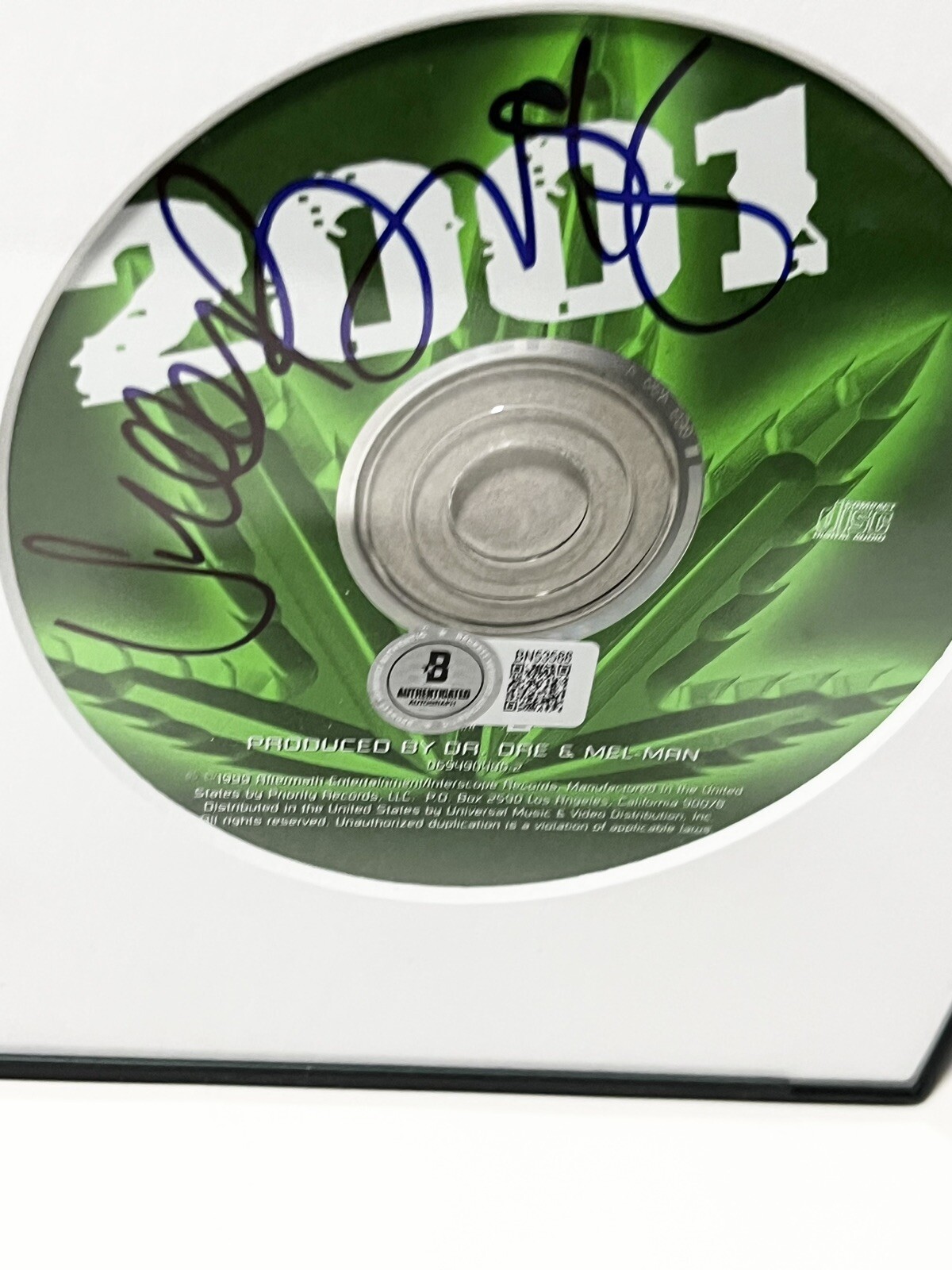 SNOOP DOGG Signed CHRONIC 2001 CD Beckett COA Framed 11×14 RARE Full Signature