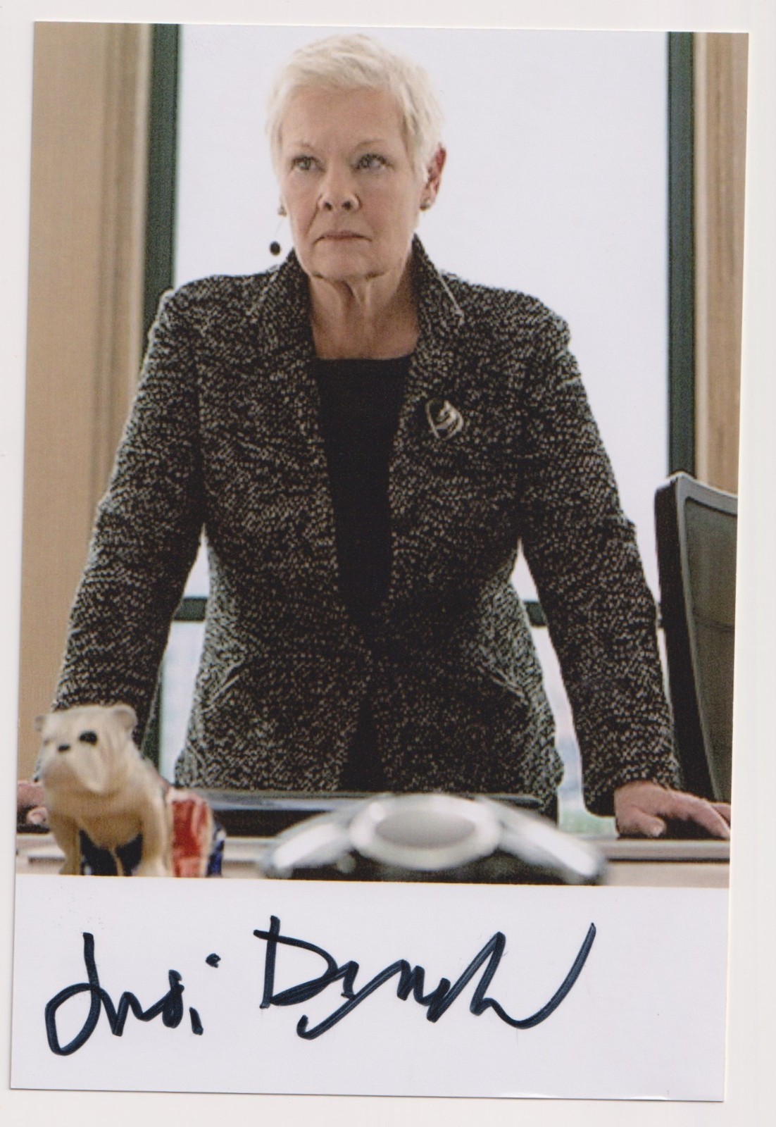 JUDI DENCH Signed AUTO 4×6 Photo James Bond “M” Beckett BAS COA