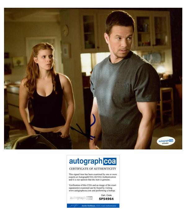 Kate Mara “Shooter” AUTOGRAPH Signed Autographed ‘Sarah Fenn’ 8×10 Photo ACOA
