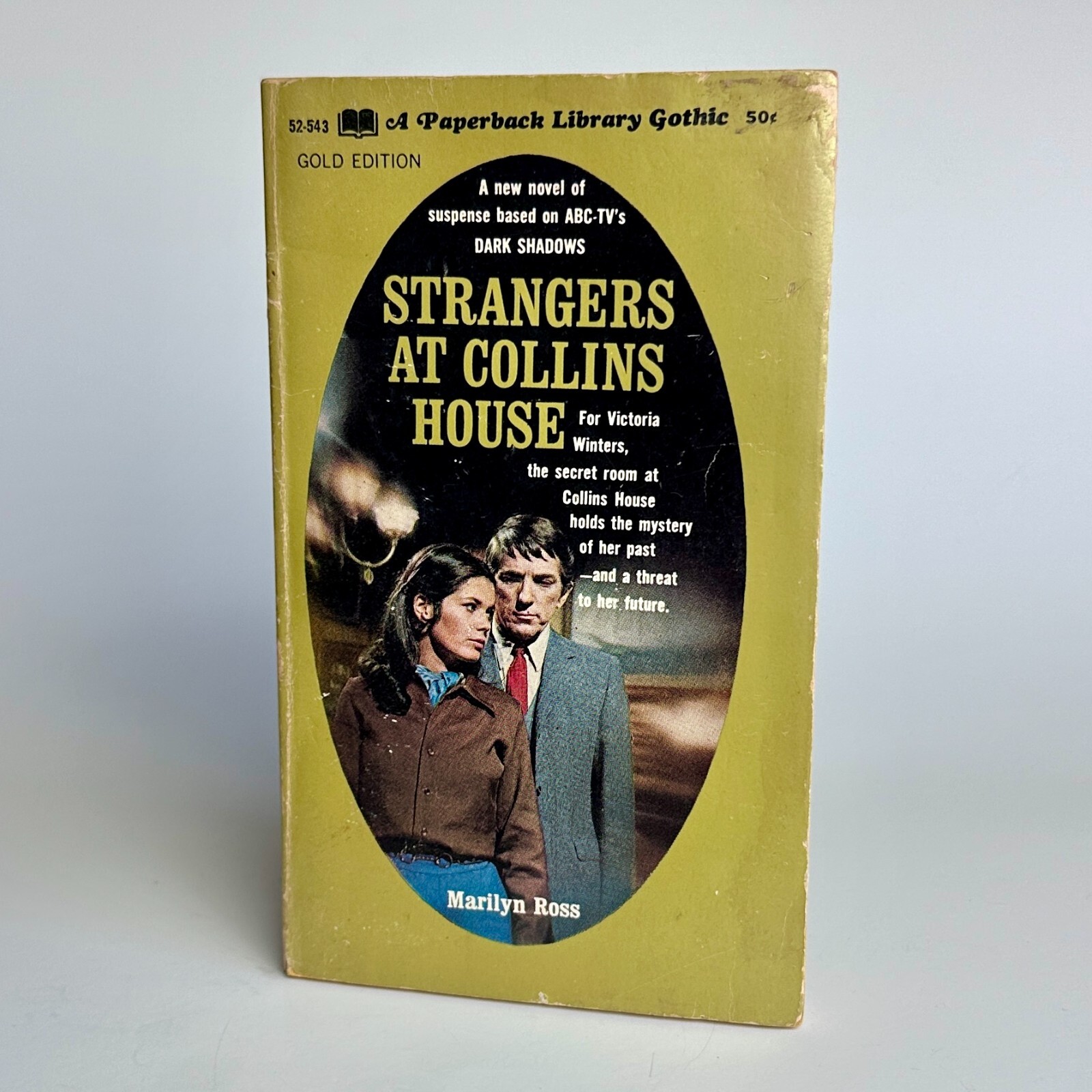 Dark Shadows: Strangers at Collingswood – Paperback Book by Marilyn Ross