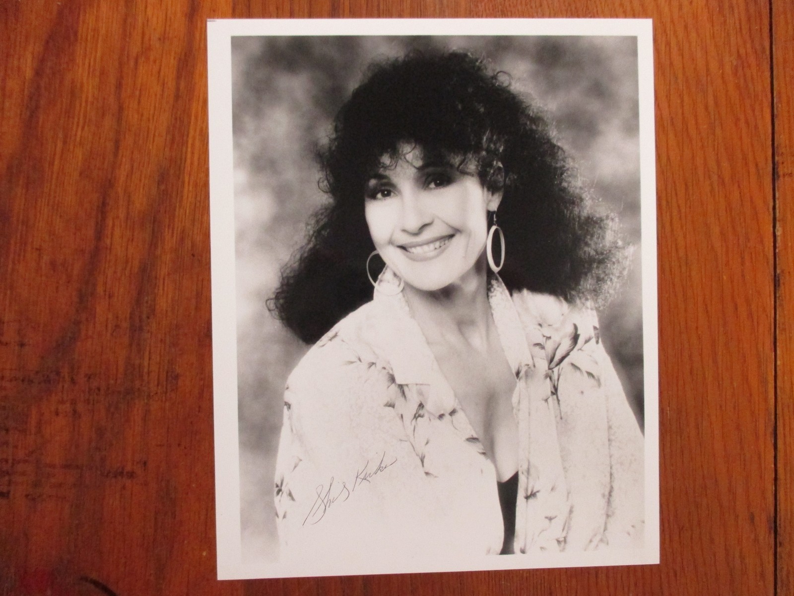 SHIRLEY KIRKES (Pennies From Heaven/Funny Lady)Signed 8 X 10 Glossy B & W Photo