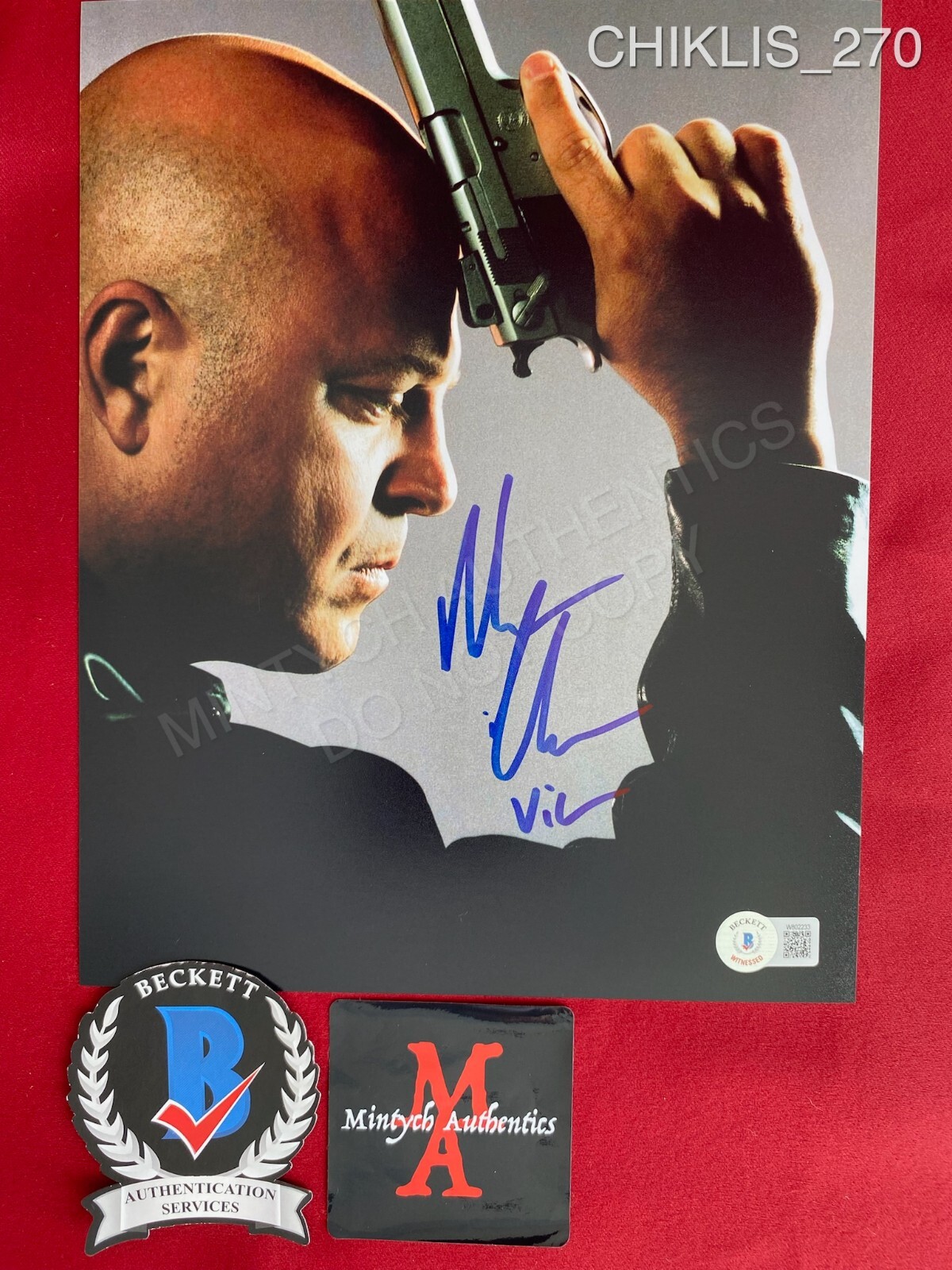 Michael Chiklis autographed signed 8×10 photo The Shield Vic Beckett COA
