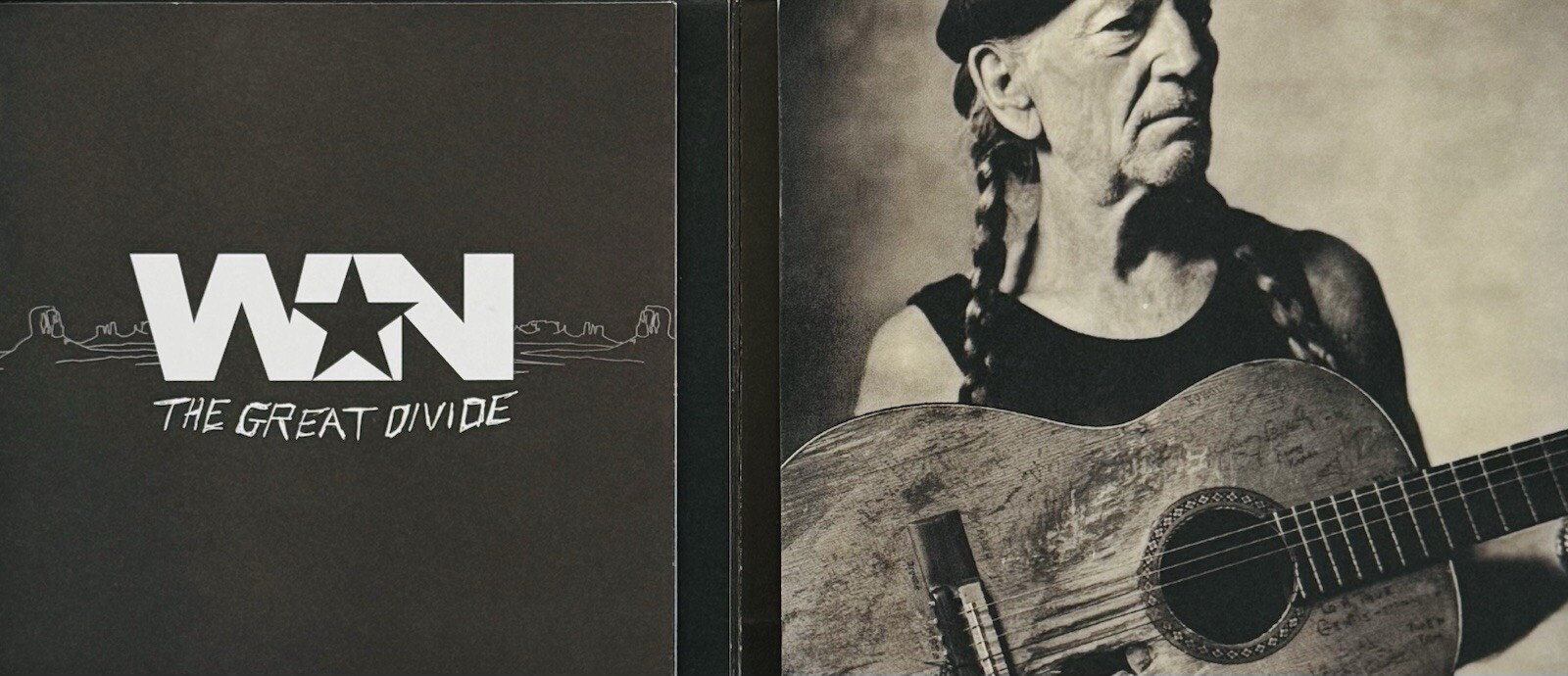 PSA DNA Willie Nelson Signed ✍️ Certified 2002 CD Cover The Great Divide Auto