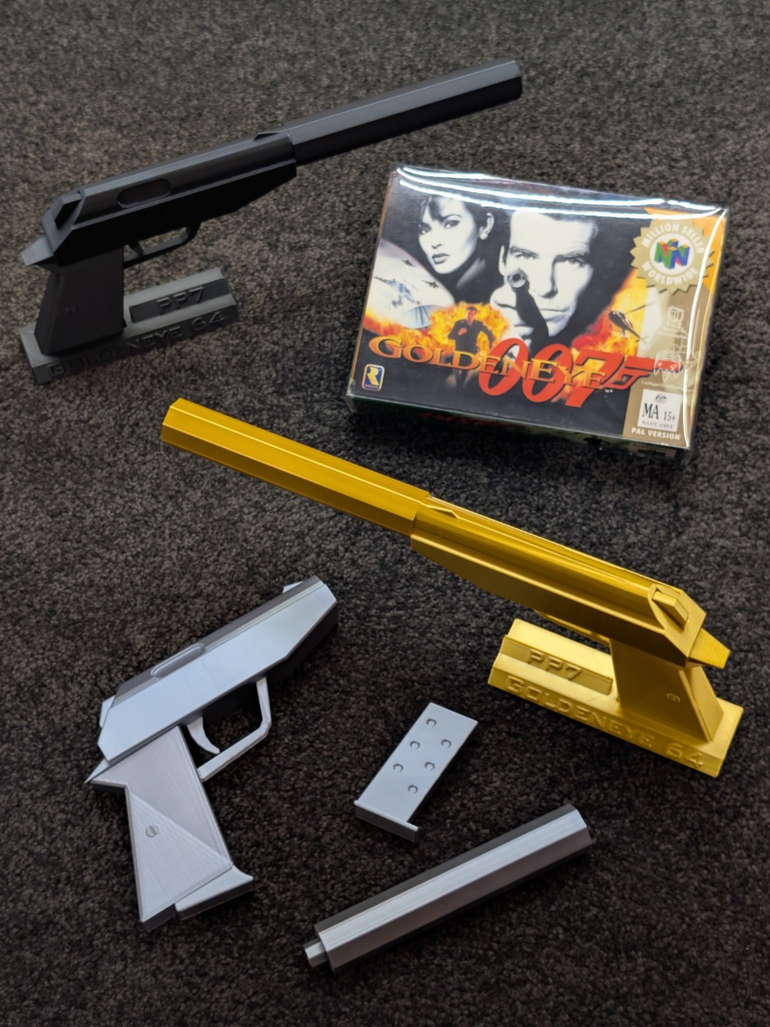 James Bond Goldeneye 007 64 – PP7 with Silencer Prop Replica