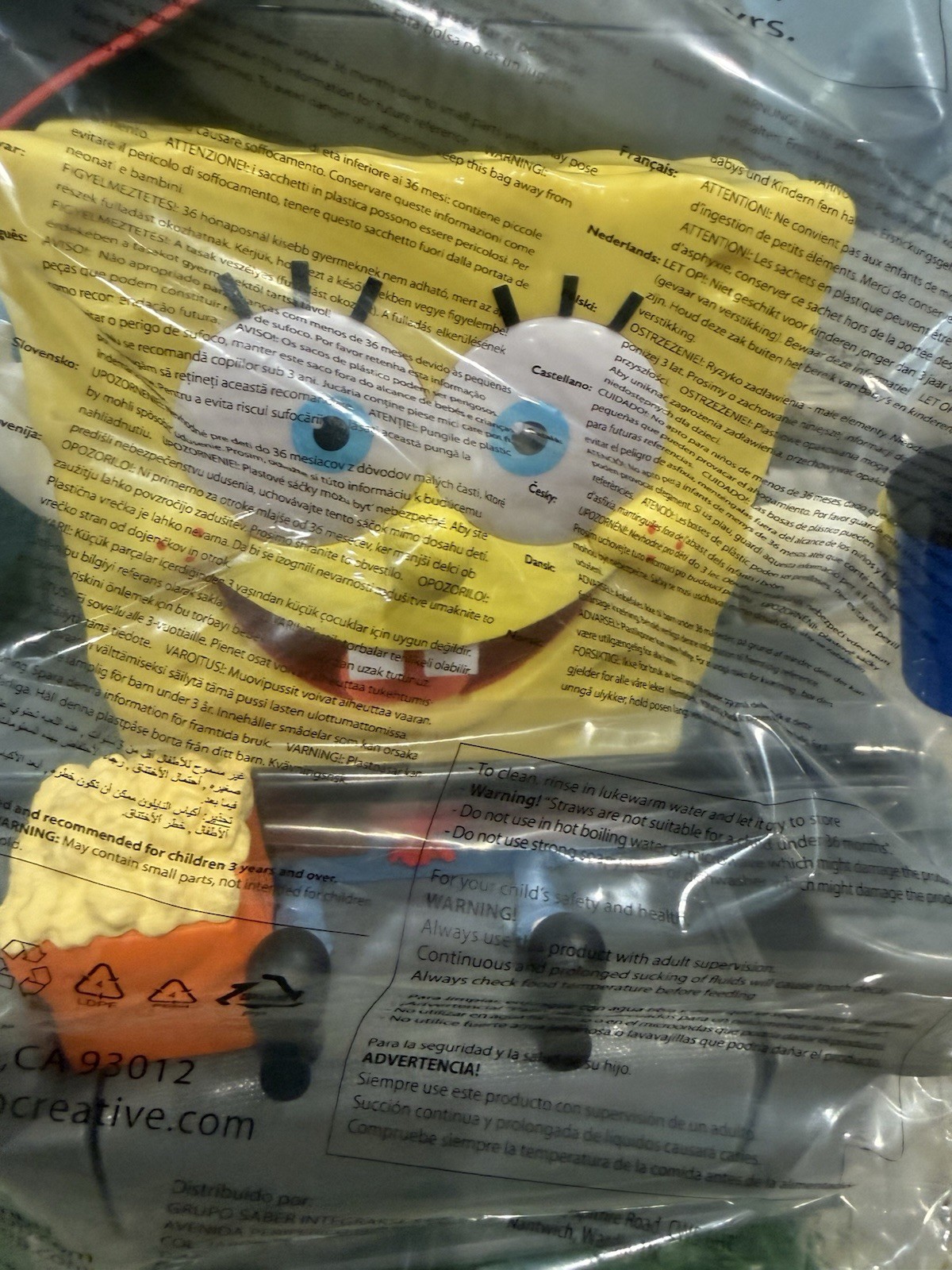 SpongeBob Square Popcorn Bucket Drink Holder Out Of Water Regal Exclusive 2025