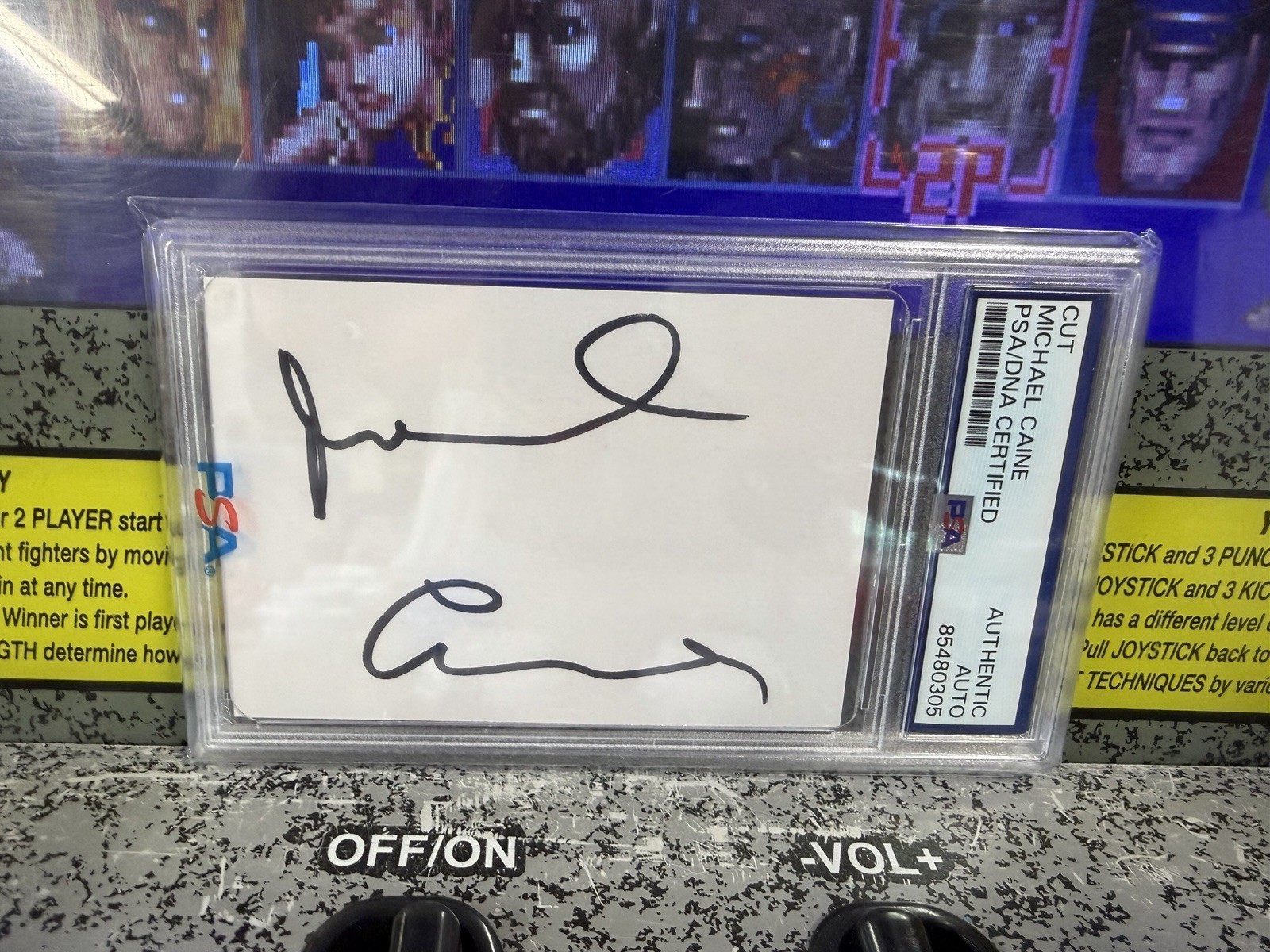 Sir Michael Caine Signed Cut Signature PSA/DNA Certified Autograph Auto