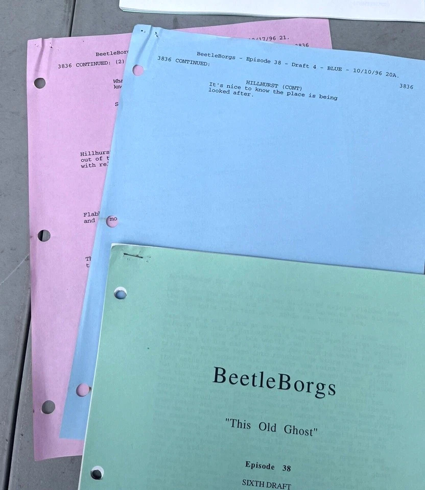 Saban’s Big Bad Beetleborgs Season 1 TV Show Script Lot of 3 & Prop Comic Book