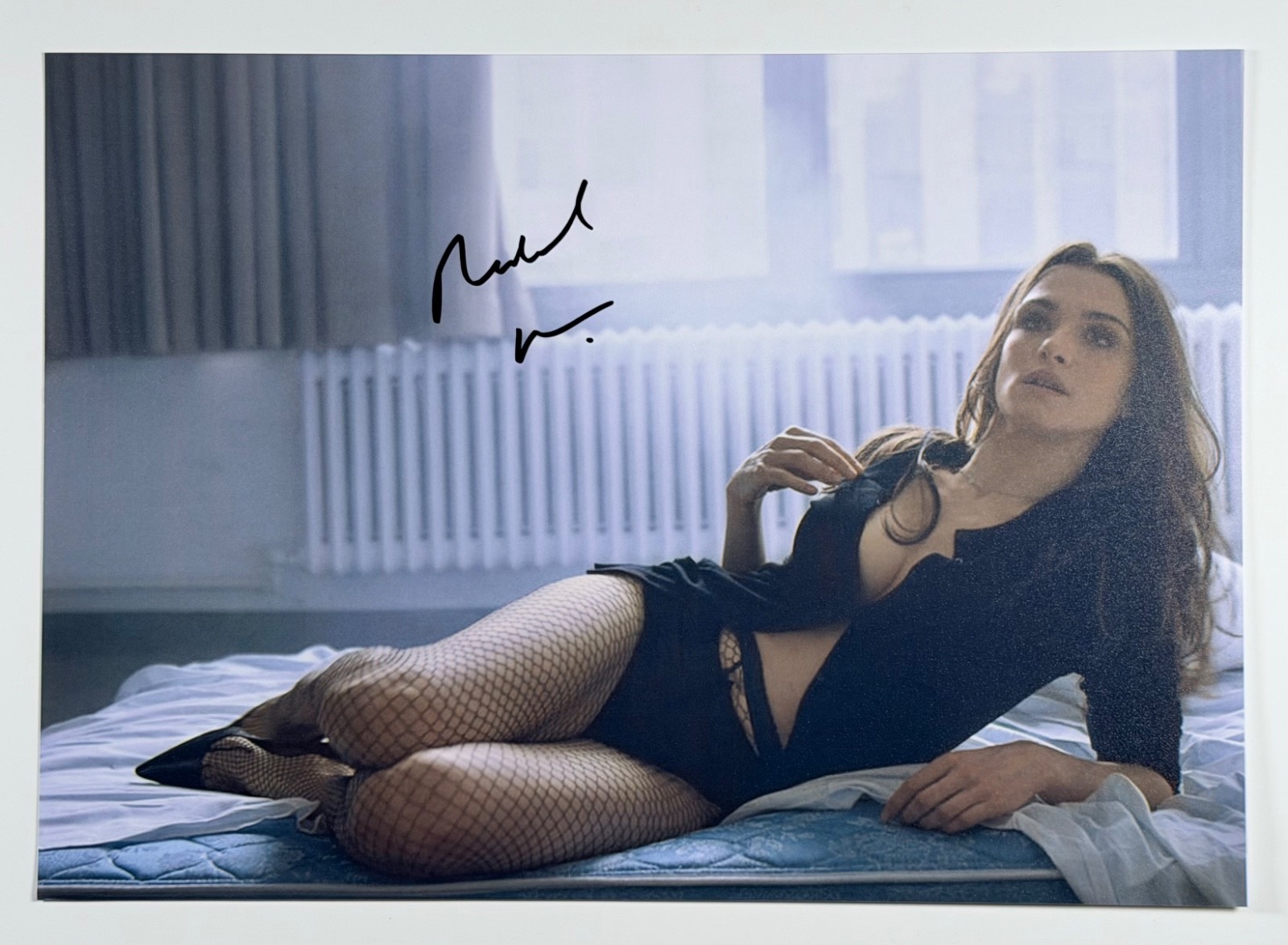 Rachel Weisz Signed 8.5×11 Photo Autograph The Mummy COA